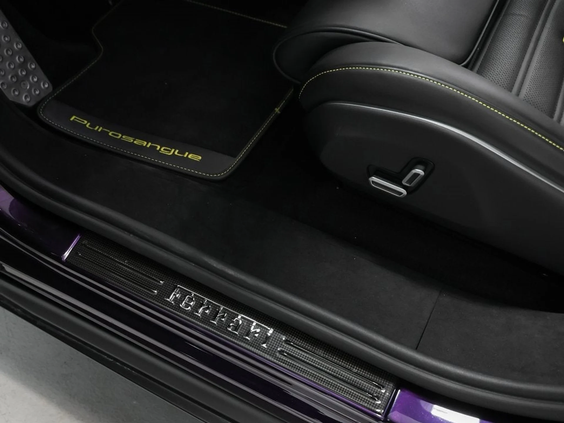 mph052_4251535735_53_1b2cabfe8e