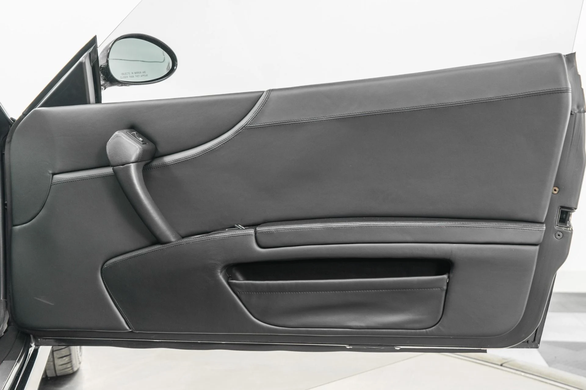 mph052_4255112625_Used_1998_Ferrari_550_Maranello_6_Speed_Manual_Low_Miles_1784843297_638c7113bc
