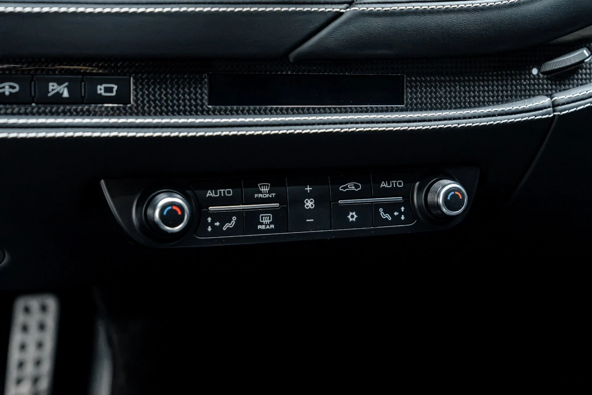 mph052_4263962191_Used_2022_Ferrari_F8_Spider_1792785123_b2015f572b