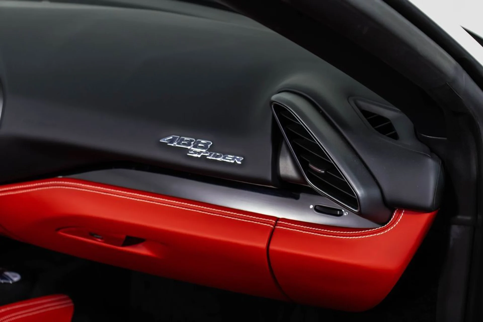 mph052_4270591861_7391ab21b304bc8d866cdb5b5acf9a38x_034c9a2891