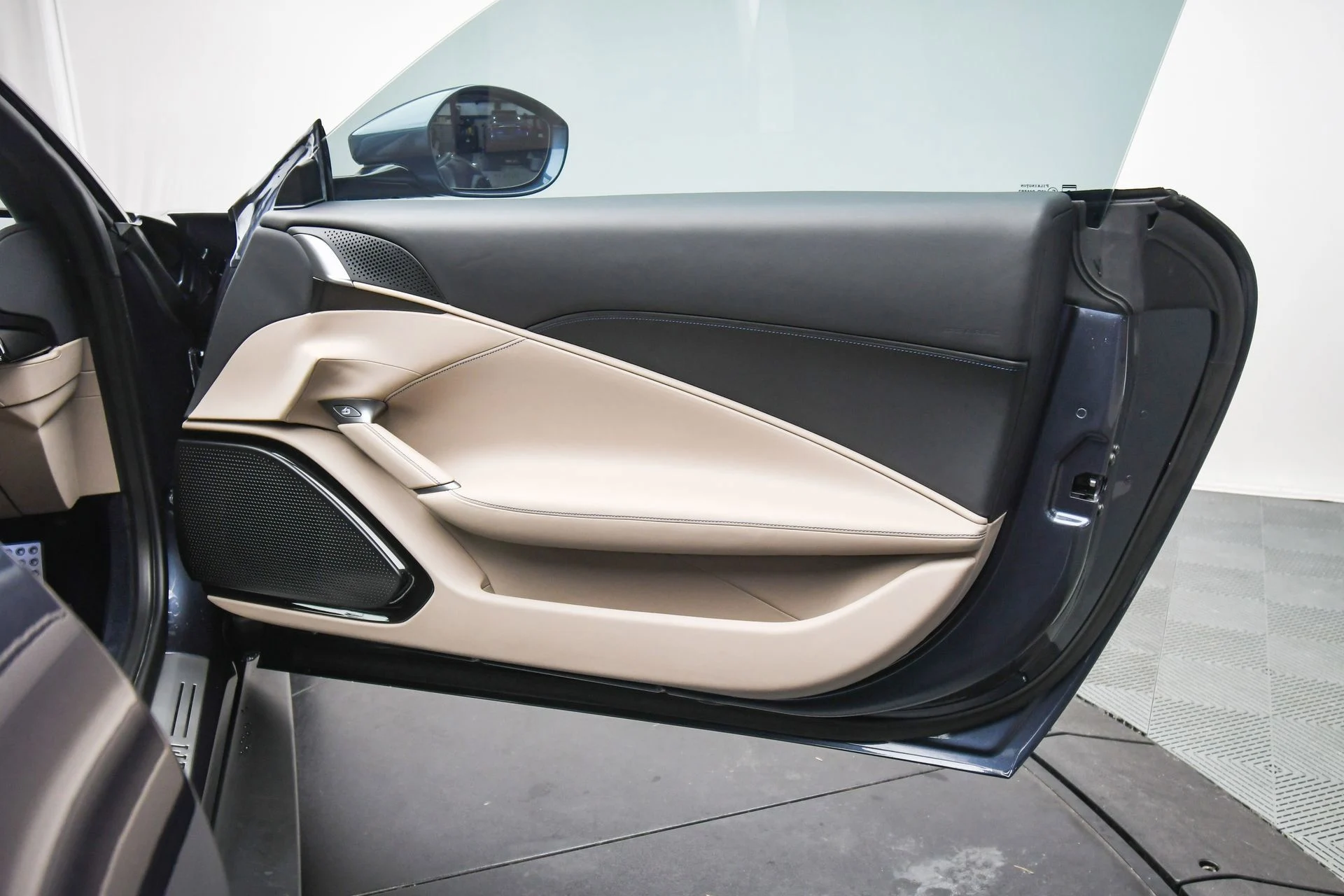 mph052_4271772710_5fbb2c16eedb4869a3cad007c60eb443_bed6a1f2f7