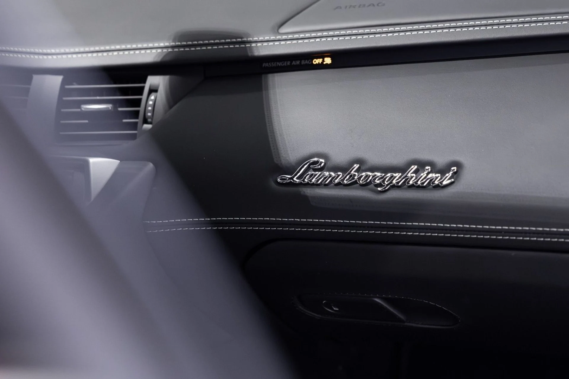 mph052_4293585237_2w_f736f8c960