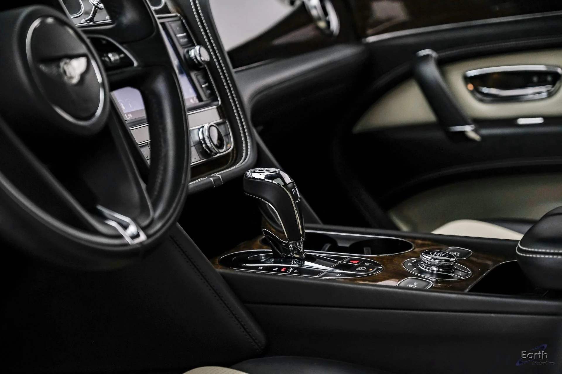 mph052_448209199_45253bb7e701a9a9f895155ee18991b5x_8937c6f3f1