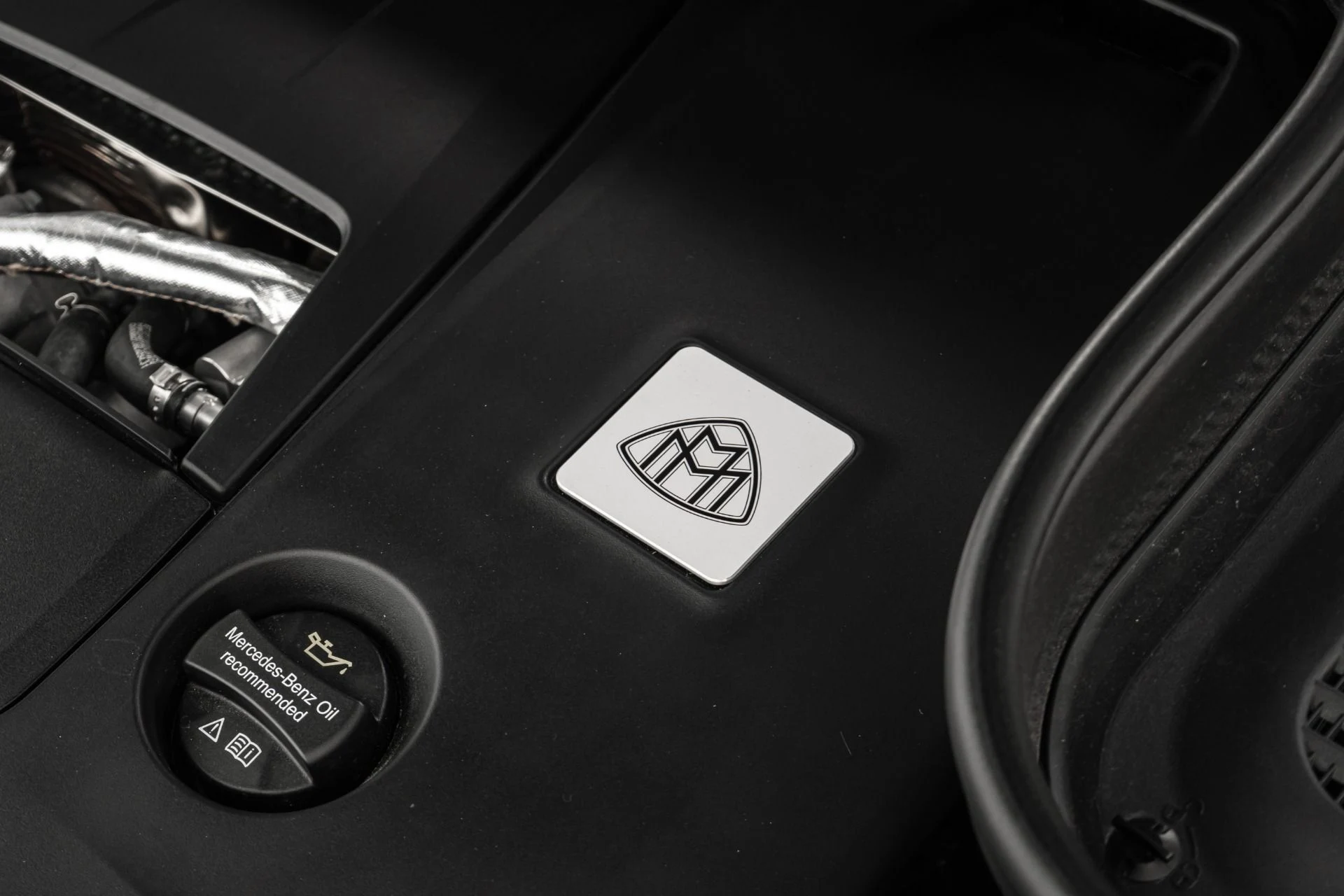 mph052_462510793_Used_2024_Mercedes_Benz_Maybach_GLS_600_4_MATIC_4_Seat_Configuration_Rear_Seat_Entertainment_1776281488_c88cc12a62