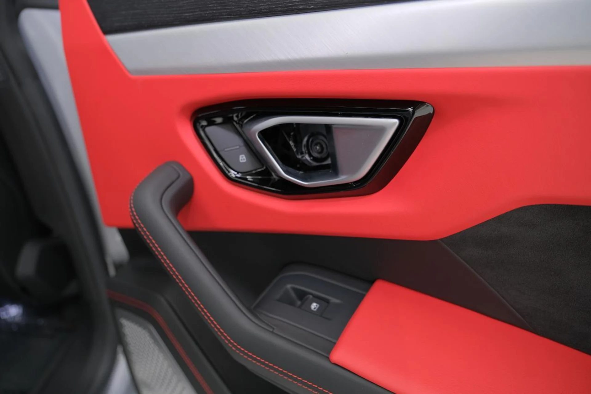 mph052_463038_b110f8509dd874f738c90c3823f24246_b01b6cc638