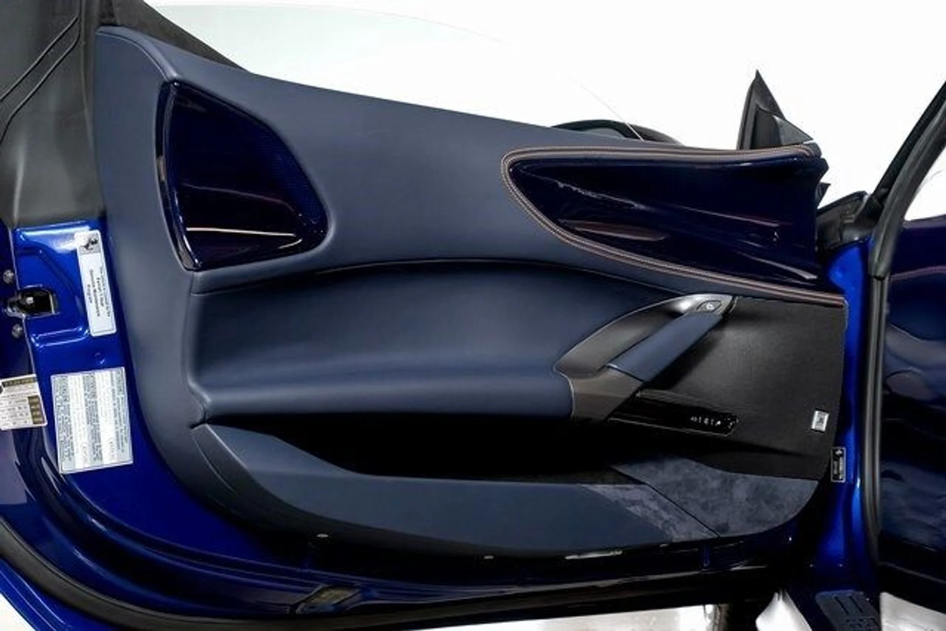 mph052_46647127_ed7038a02cccd0b822c542e22d366013x_fc838fa5a8