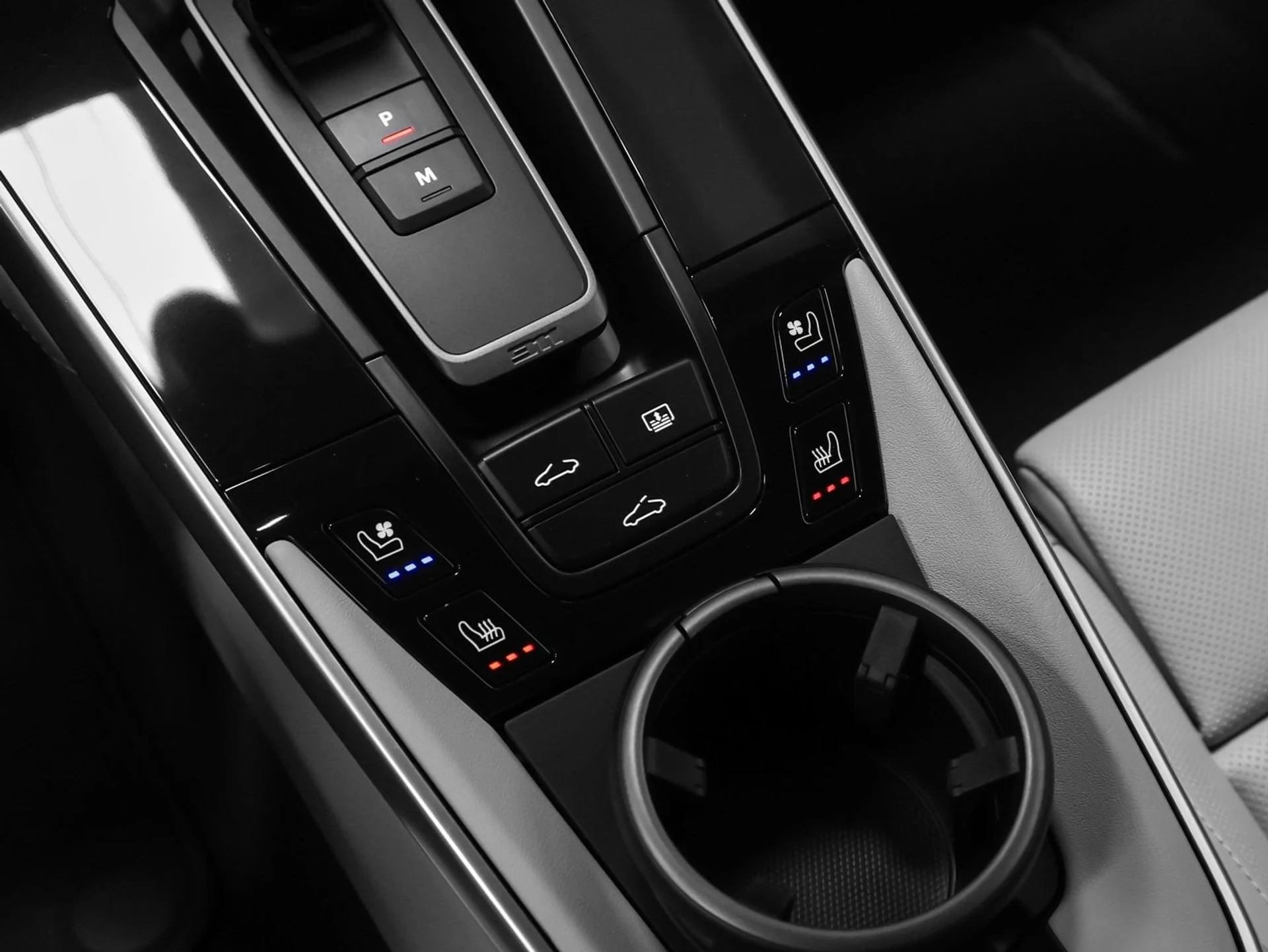 mph052_485211421_53_e40bccbccc