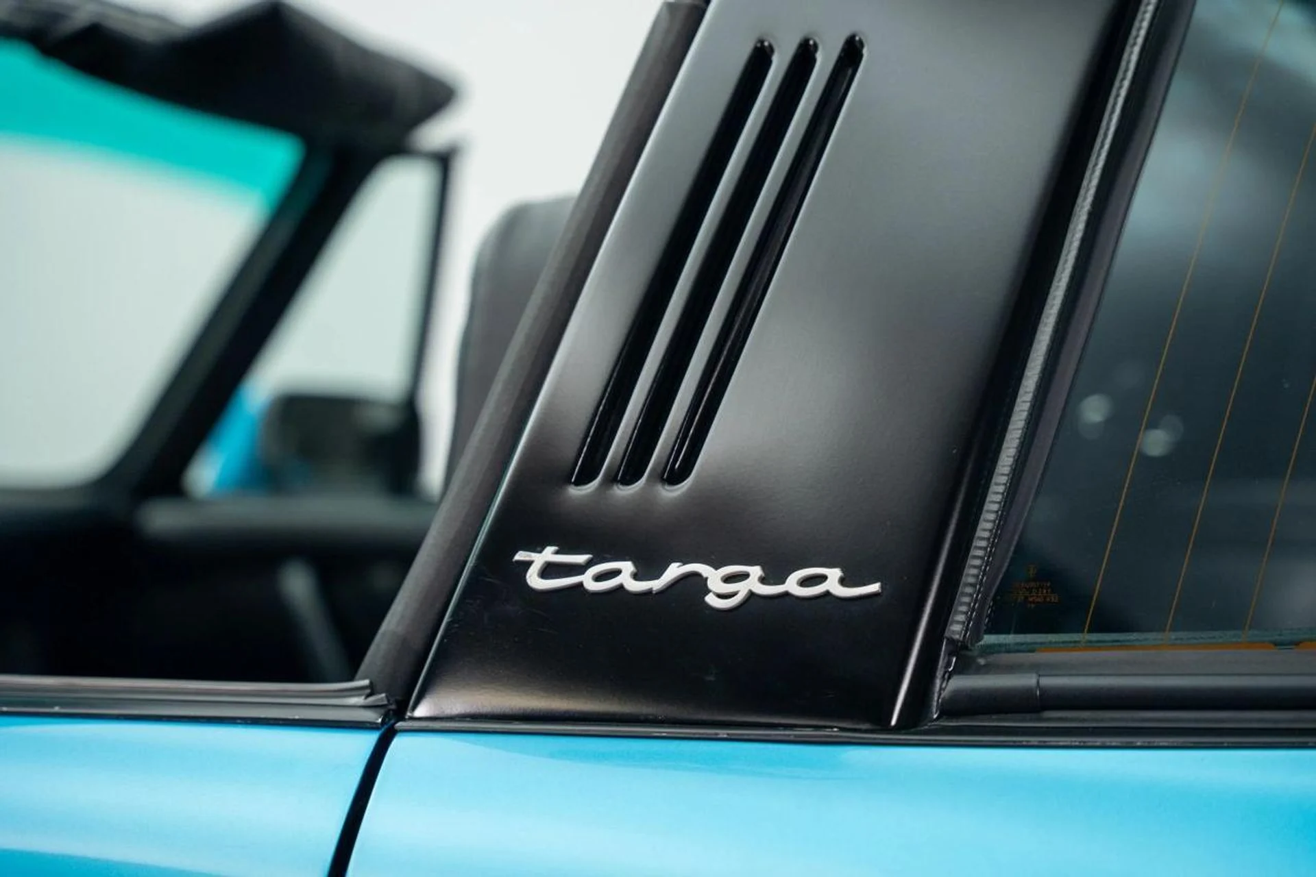 mph052_52097738_91445589d6574a404f162d98b5c48f6c_16b1d59a60