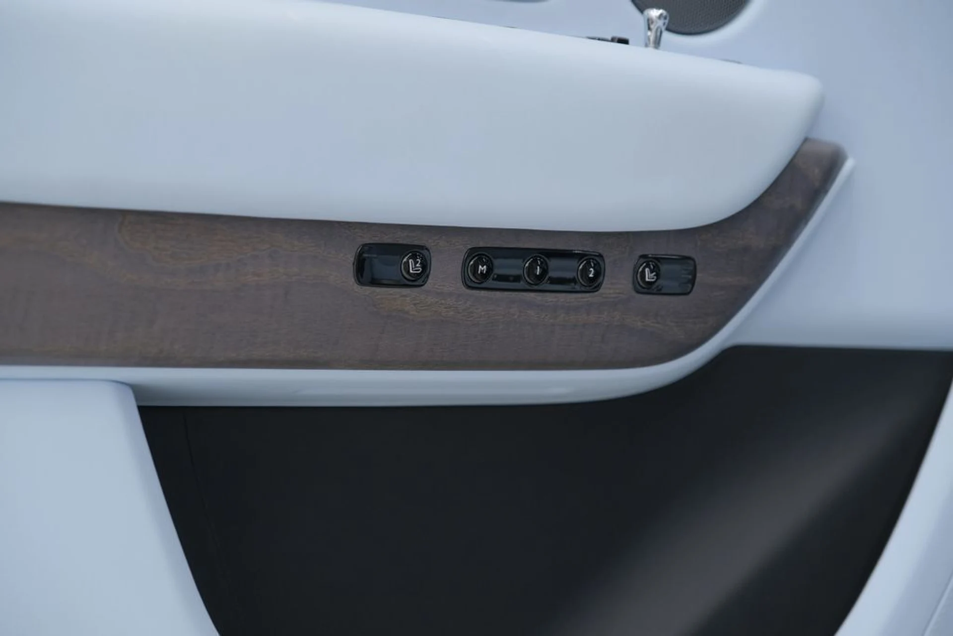 mph052_523877378_86e102e5fc38f6473874240583b57c59_433c9760a8