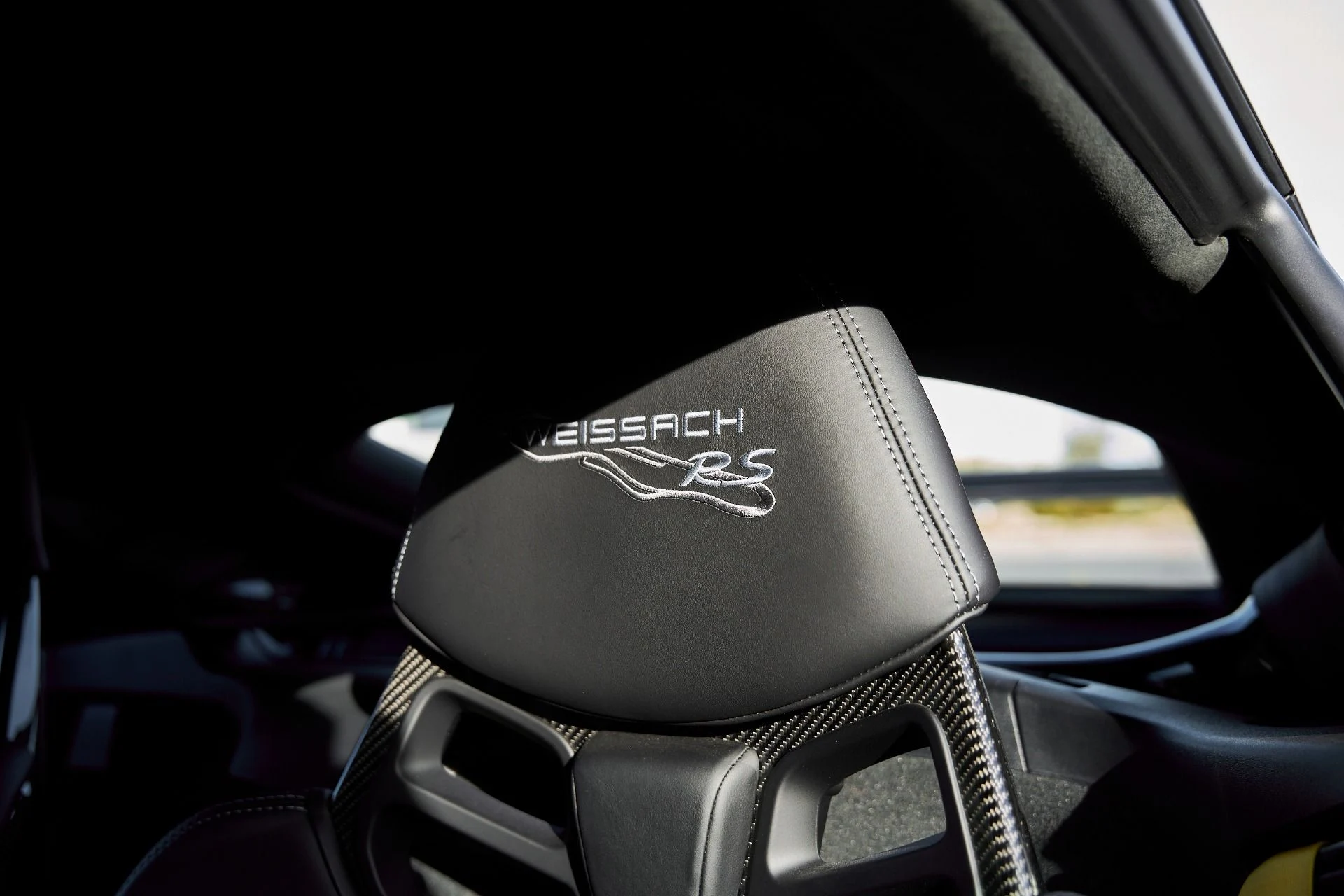 mph052_525318137_Used_2024_Porsche_718_Cayman_GT_4_RS_1766514235_9199788a97