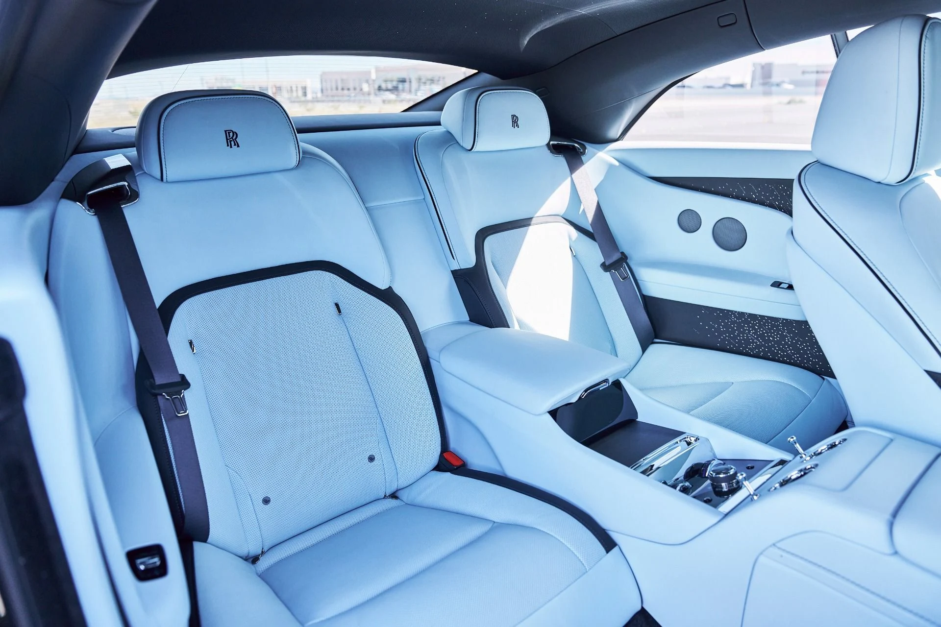 mph052_54116483_Used_2025_Rolls_Royce_Spectre_Base_1773452543_39e60bde83