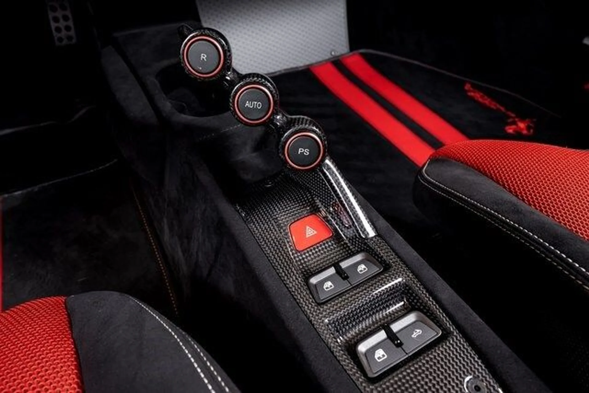 mph052_55465323_3c20a76adb3c26895d592e73435d8e43x_869716f2f6