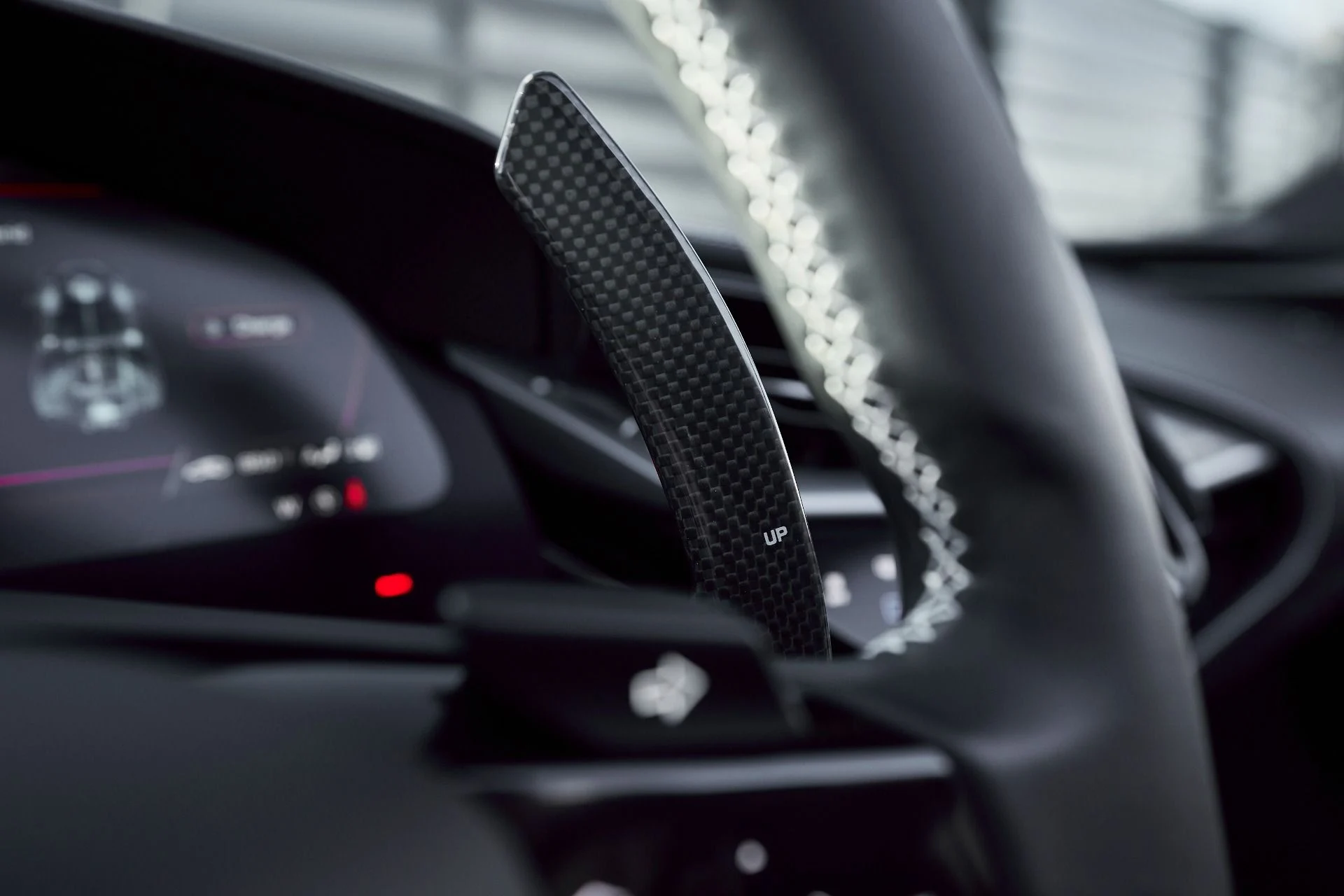 mph052_567371757_Used_2025_Ferrari_SF_90_Spider_1764059307_a530a55e20