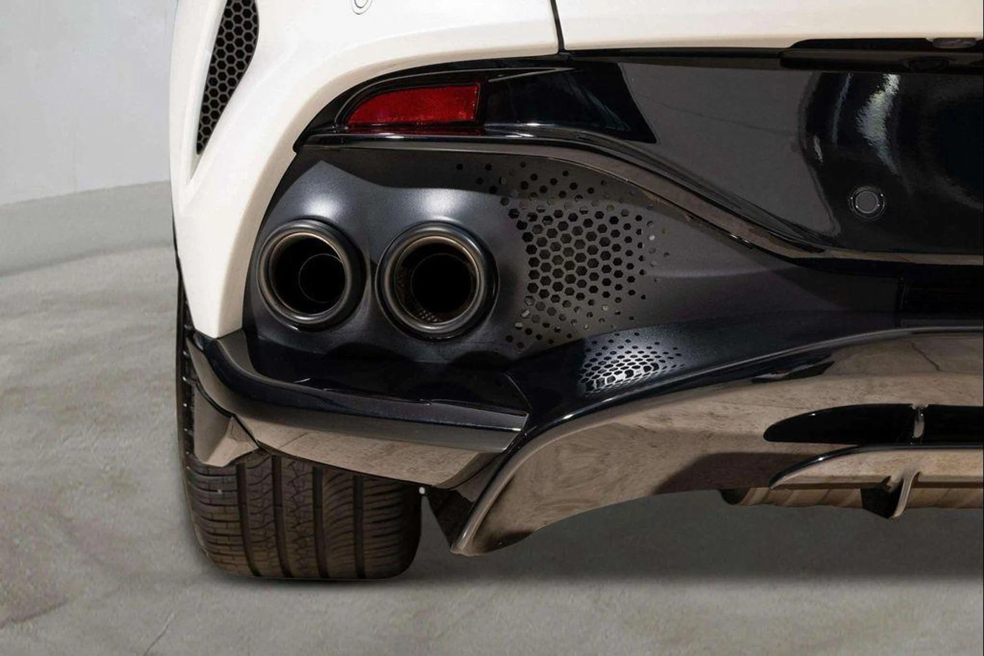 mph052_573064676_Mf_Ip_Z_Fvkn_Bz_G29u8o_Buw_e8_Zeg_9b8a201832