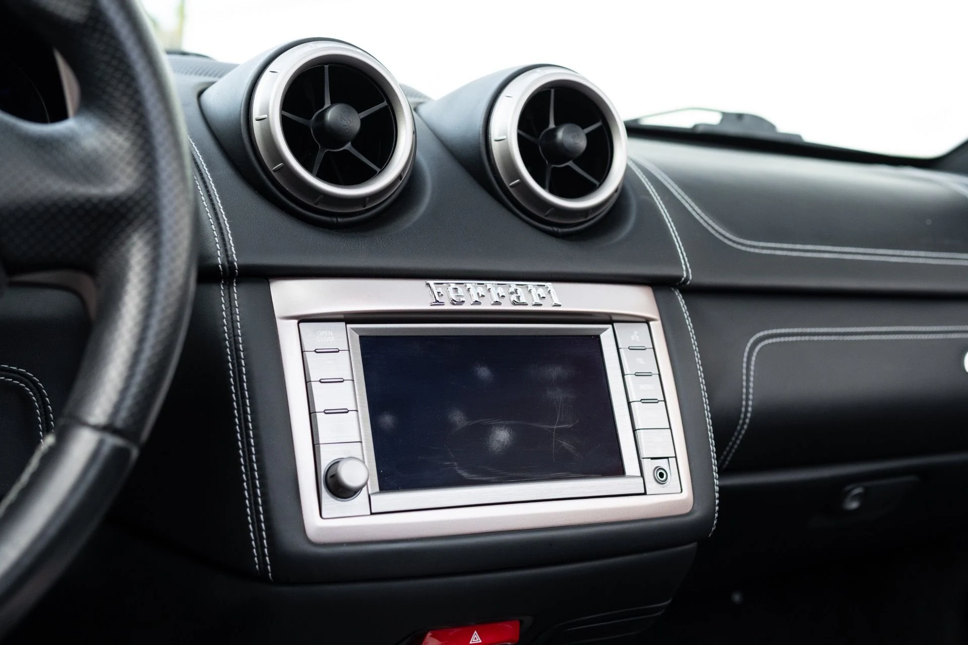 mph052_59150722_Used_2014_Ferrari_California_1774924910_160593412c