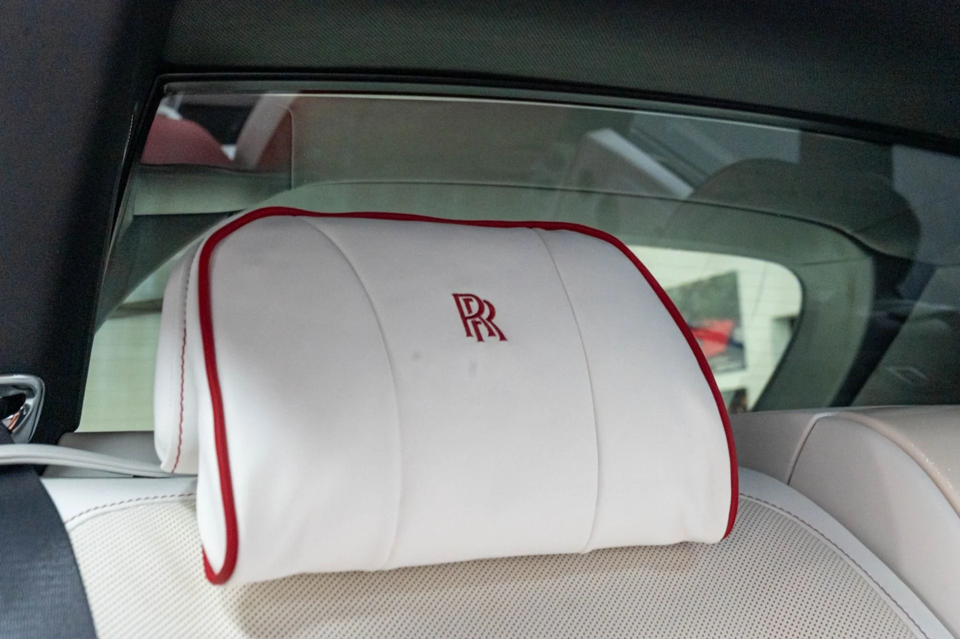 mph052_603241255_Used_2023_Rolls_Royce_Cullinan_Base_1784654750_67799f1ab5