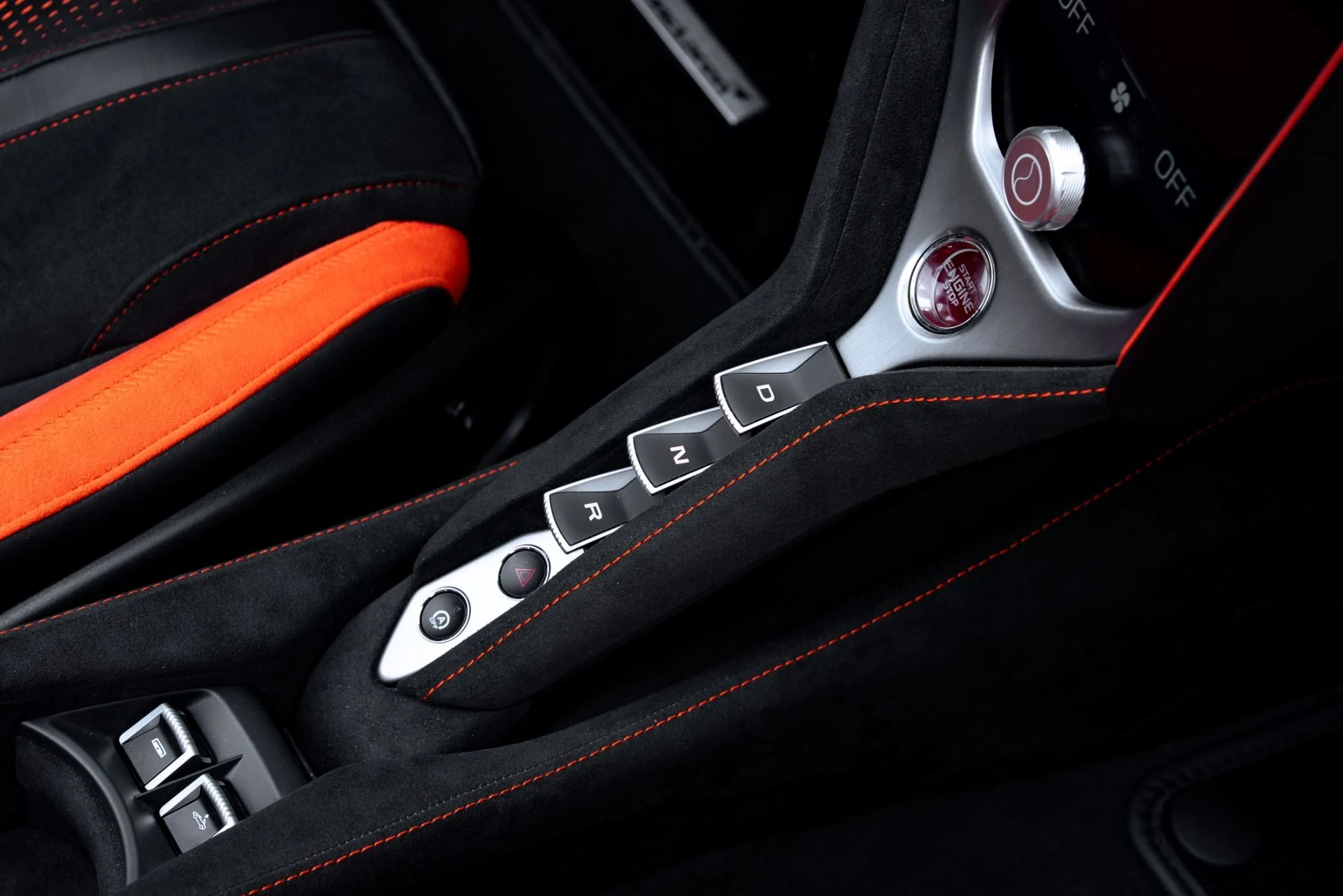 mph052_62473213_Used_2024_Mc_Laren_750_S_Spider_1776888165_0425c40db7