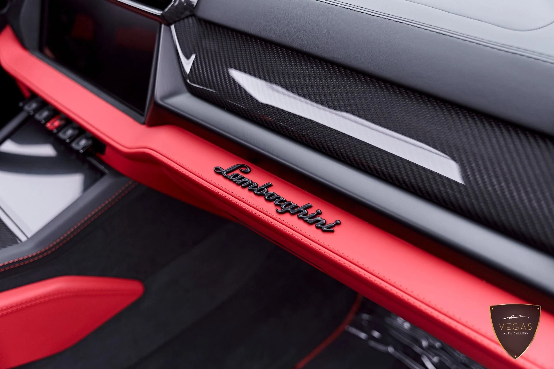 mph052_648301306_Used_2026_Lamborghini_Urus_SE_1782163591_90b031f685