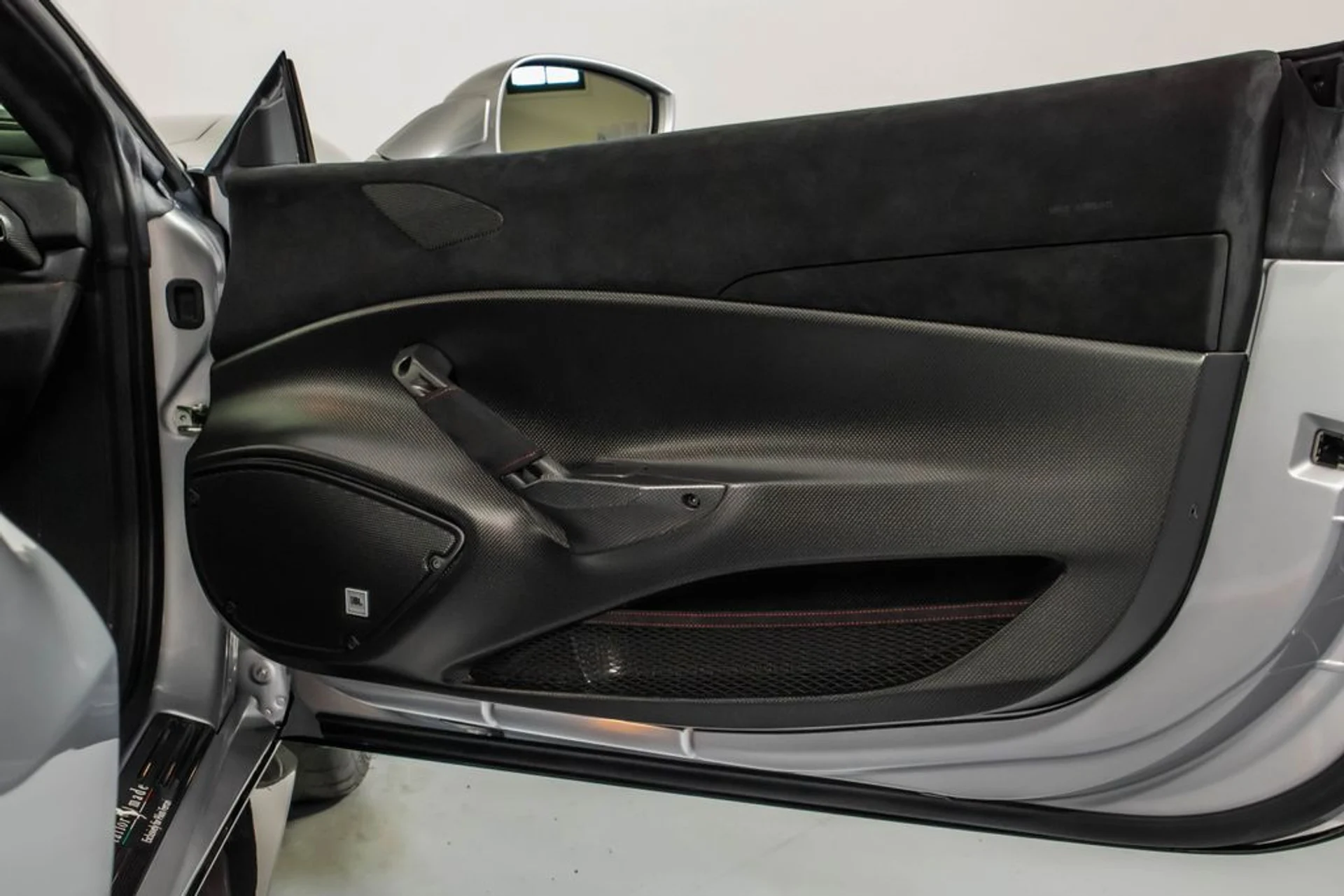 mph052_658286762_40468f1d7eb4f5a2cc72185c0a4853b6x_483af9a8e5