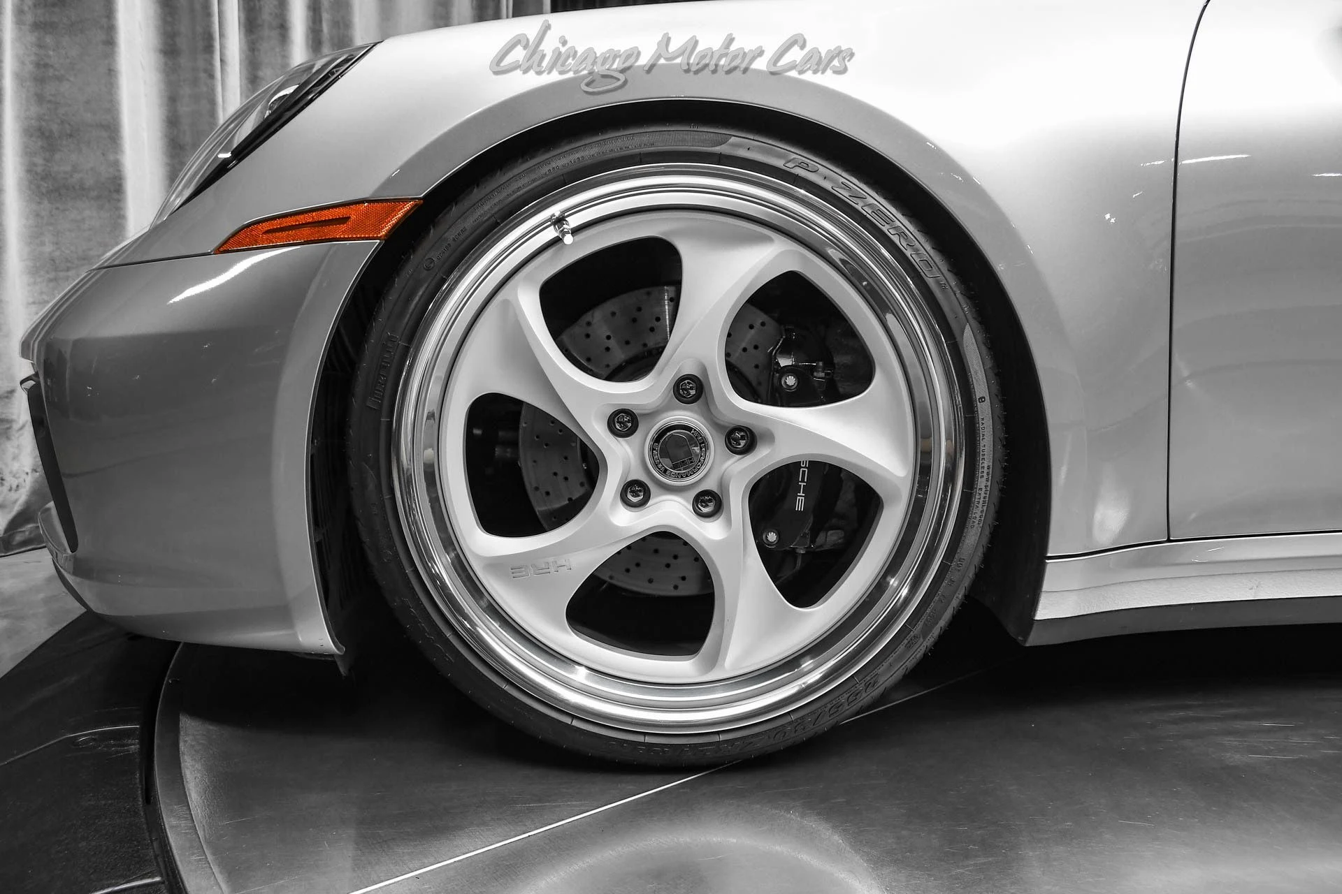 mph052_669028704_12342_p53_l_902429e400