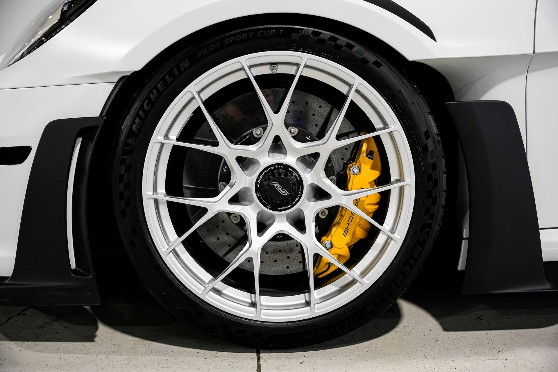 mph052_674893521_f7bcf938caa64b9b6a1dc3ae41d228fbx_9e488be41e