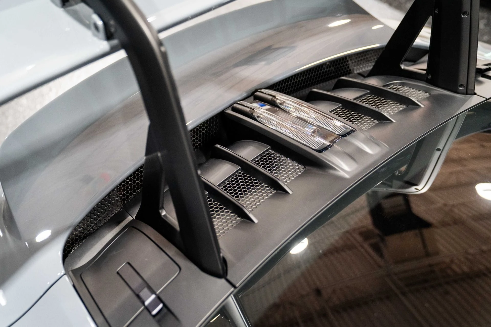 mph052_681954882_Used_2024_Porsche_911_GT_3_RS_Arctic_Grey_Weissach_Package_1768063589_48037c5e61