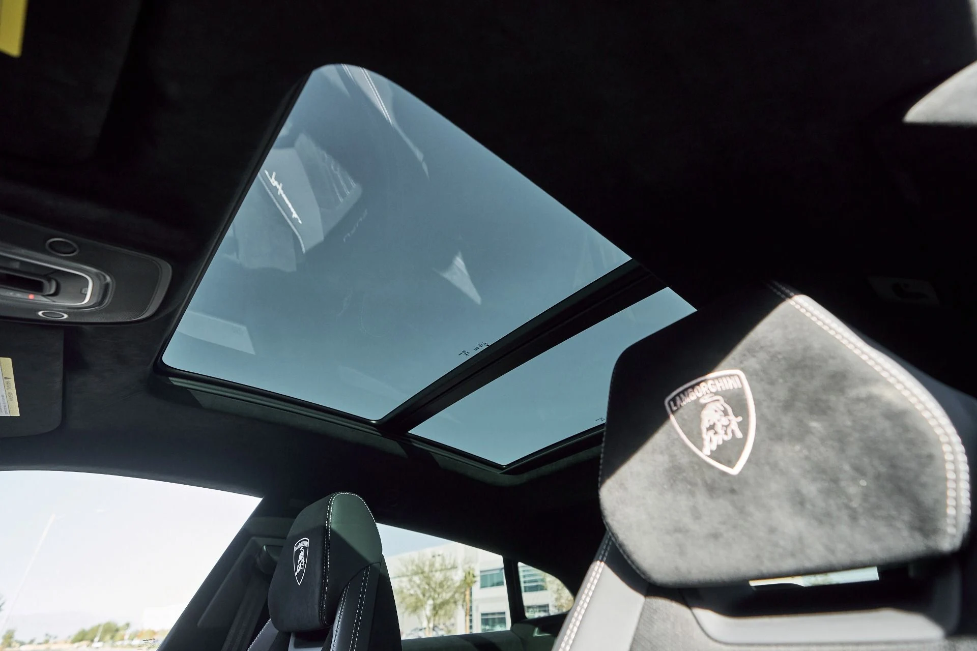 mph052_68770235_Used_2024_Lamborghini_Urus_Performante_1764124853_a3873992a8