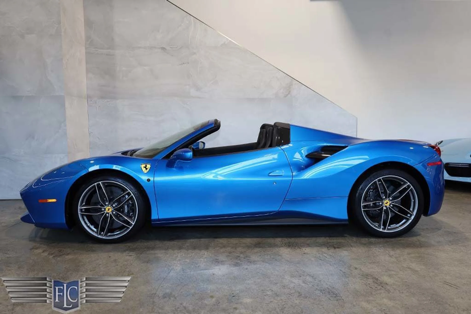 mph052_69250431_used_2018_ferrari_488_spider_convertible_9689_23001785_53_1024_e275103cd0