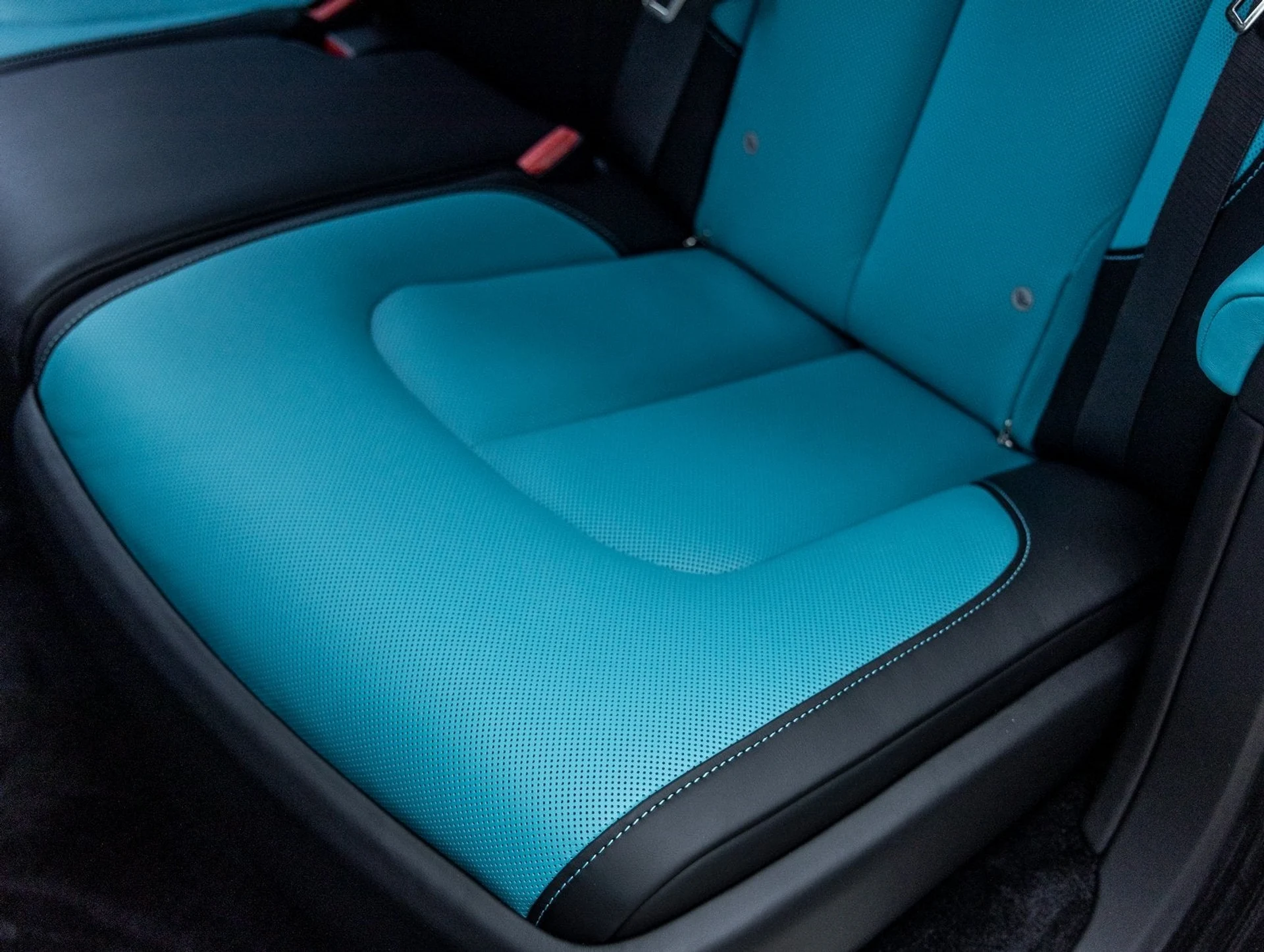 mph052_713759040_53_a69c55ec33