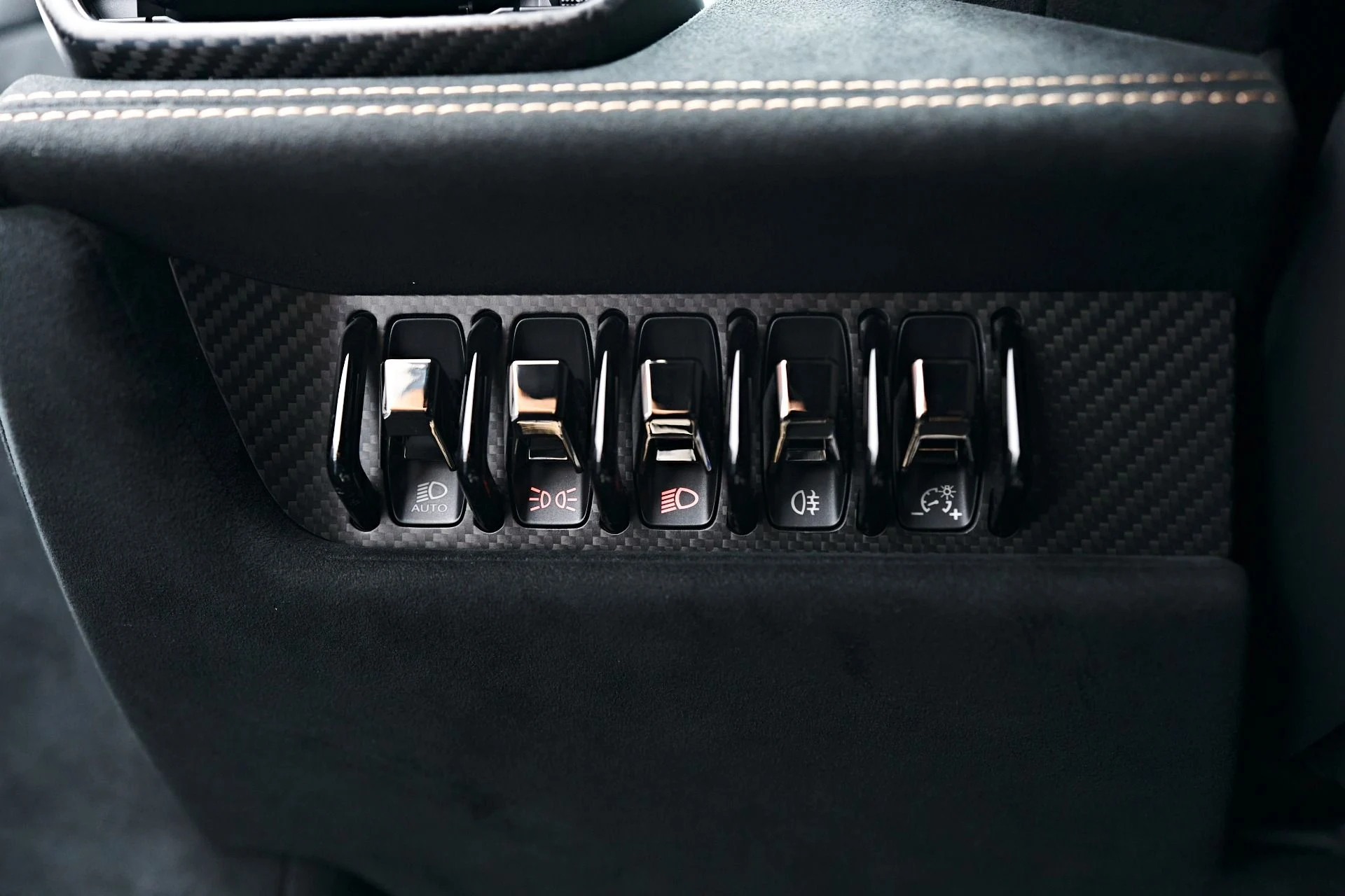 mph052_718236942_Used_2022_Lamborghini_Huracan_STO_Base_1732754503_02d37aae89