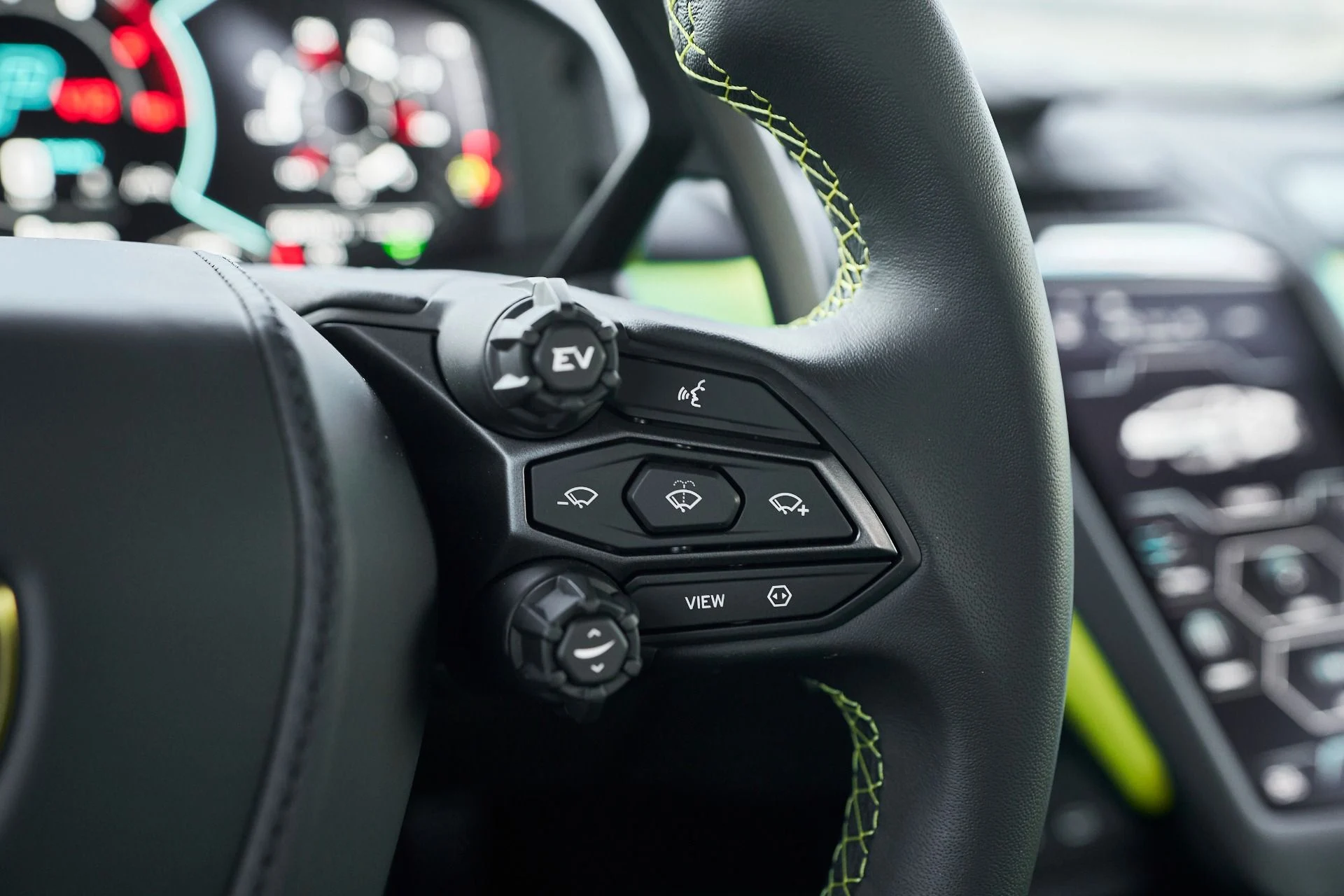 mph052_722301823_Used_2024_Lamborghini_Revuelto_1763604766_9547abf8ad