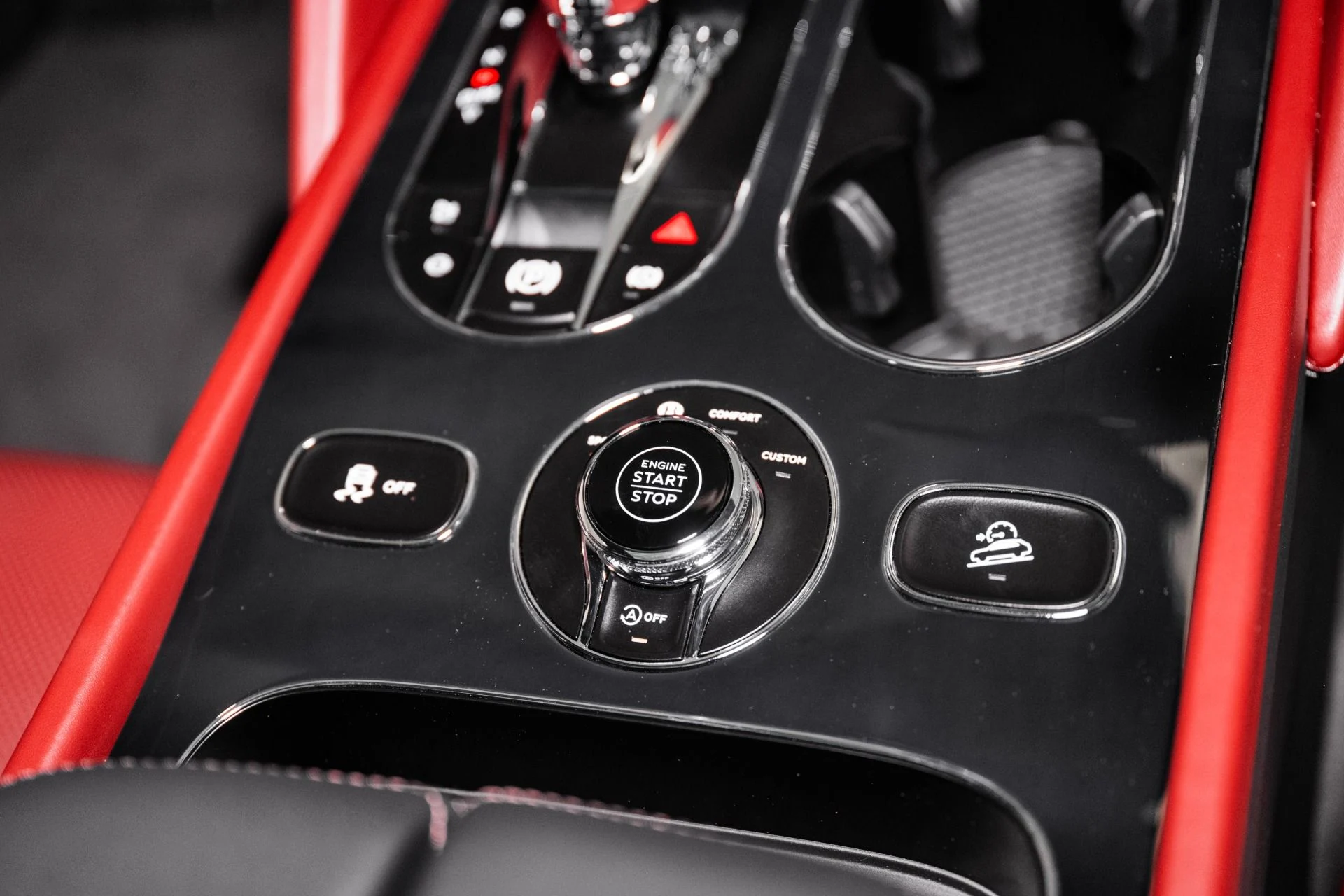 mph052_745554660_New_2025_Bentley_BENTAYGA_EWB_AZURE_V8_Azure_V8_1749659689_931436dc83