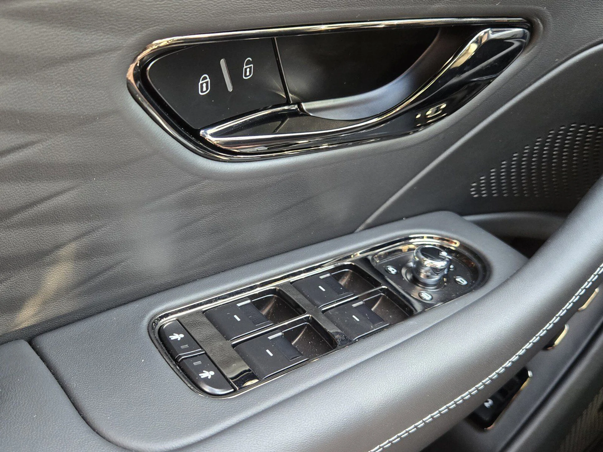 mph052_752910413_ca092fa1861fb55b0dde6a7d28e518f2x_acd14deacb