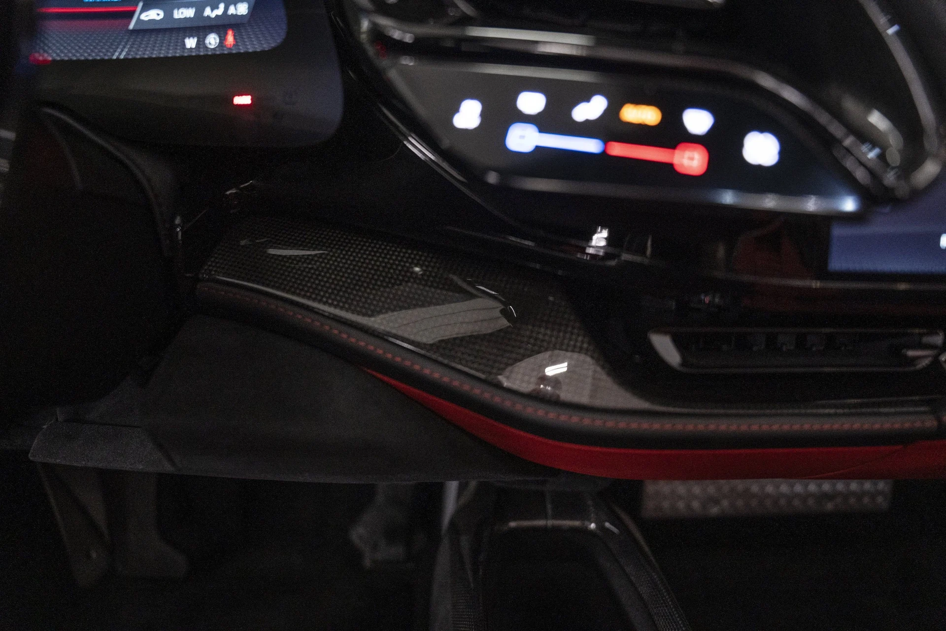 mph052_769715338_c49fdca86a674ed7aee2d8ecf58a27da_b57a68766e