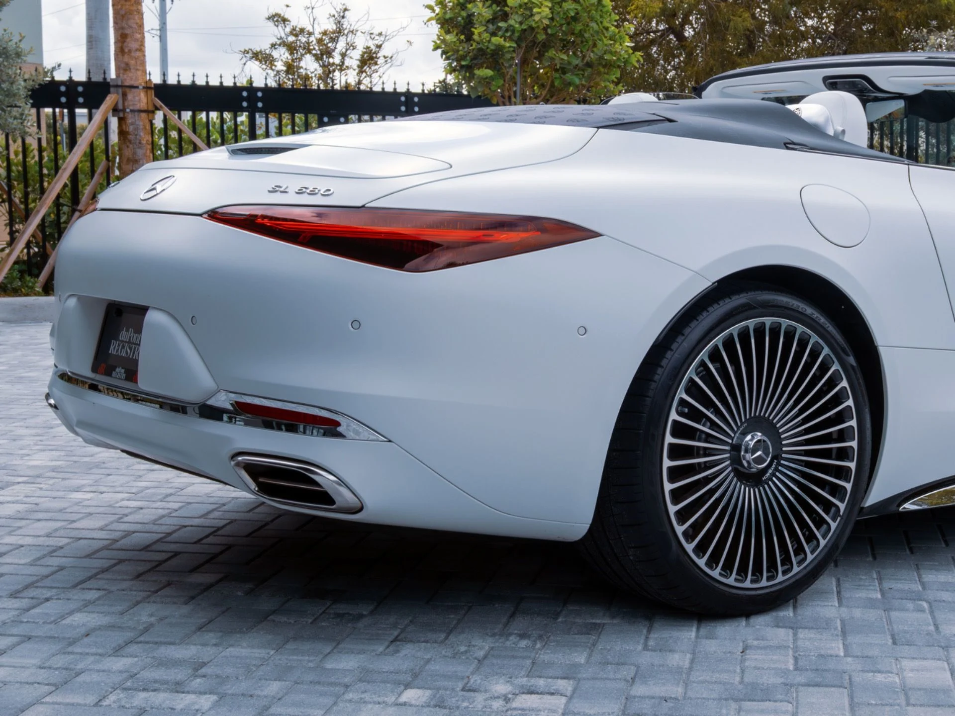 mph052_810408783_Used_2026_Mercedes_Benz_SL_Maybach_SL_680_Monogram_Series_1775231670_ab853121b9