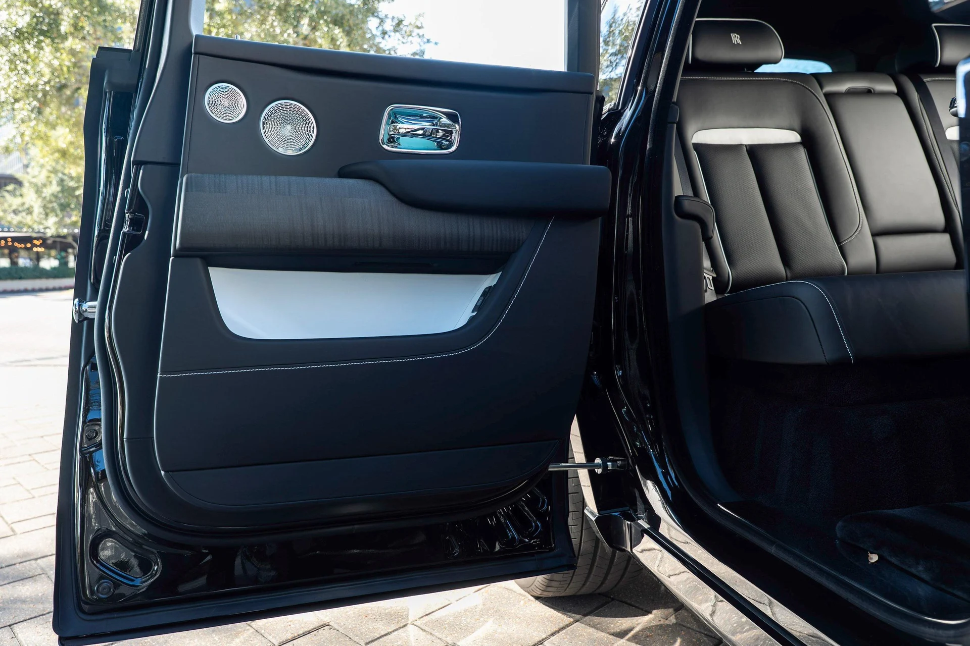 mph052_820357872_476162067_695cc55e8f3ee920bf518865_dffefae02f