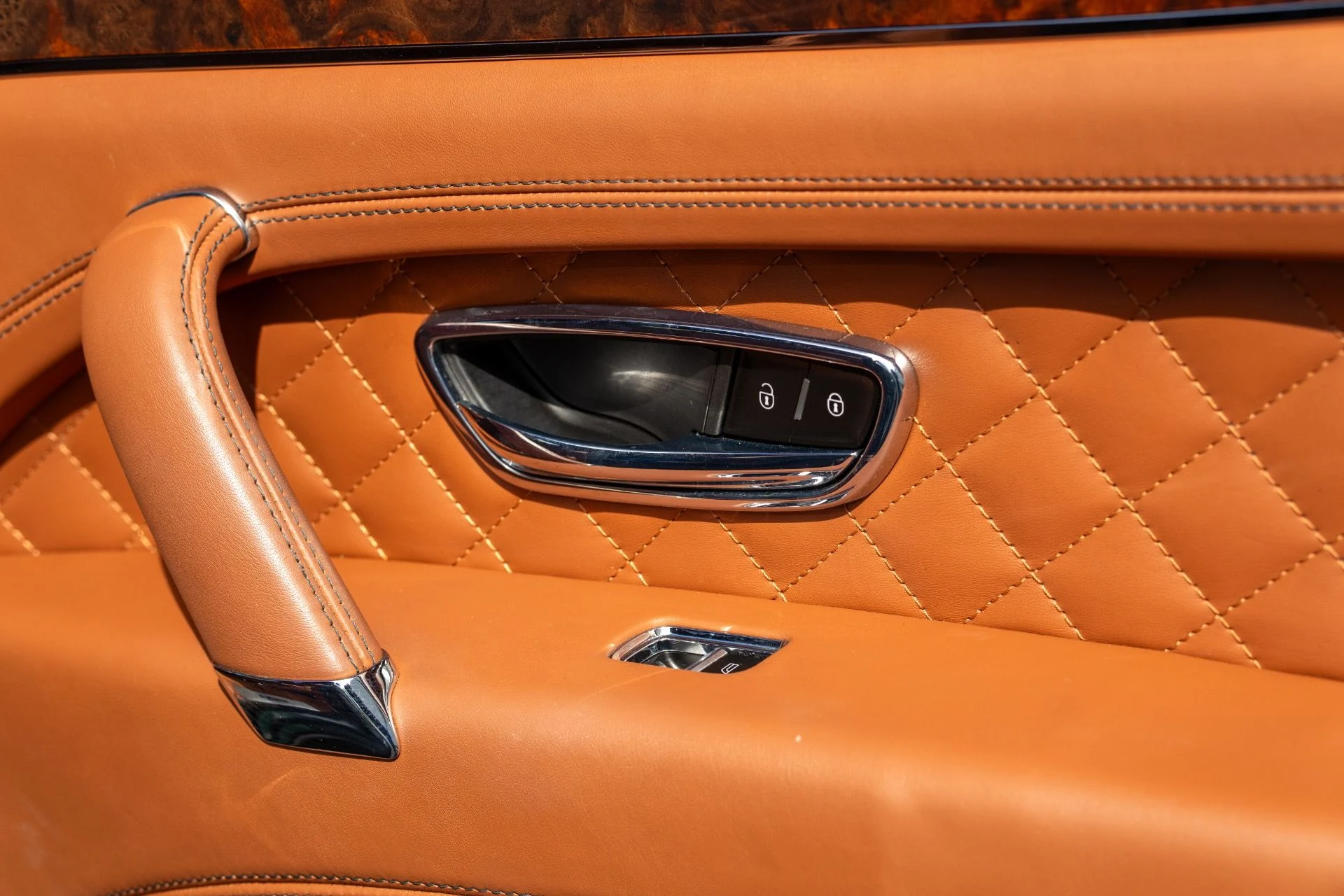 mph052_823615856_Used_2017_Bentley_Bentayga_W12_First_Edition_1762986986_5b985d15cf