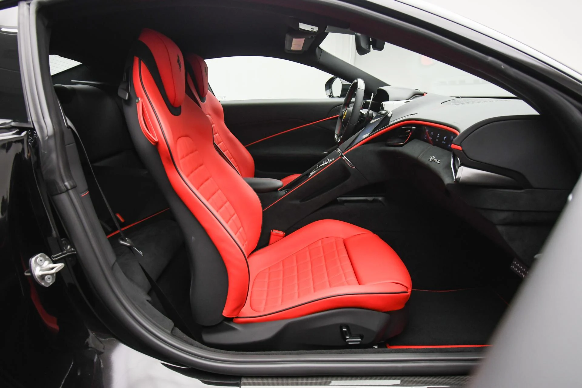 mph052_826756704_Used_2024_Ferrari_Roma_1755159617_641eceb12c