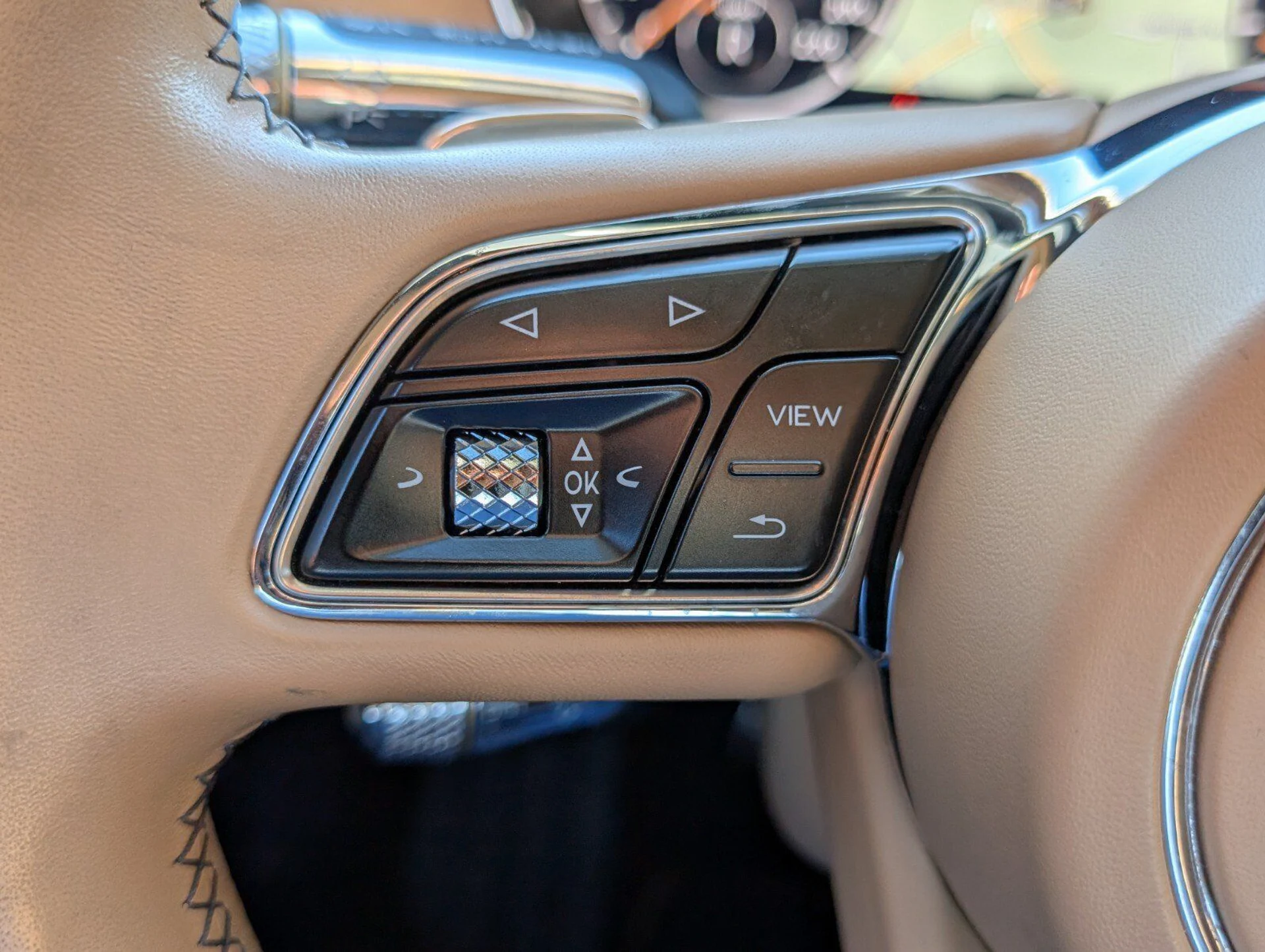 mph052_829310731_8b870a6300f4bca4a4bdb893d7417a73x_3123d92f8d