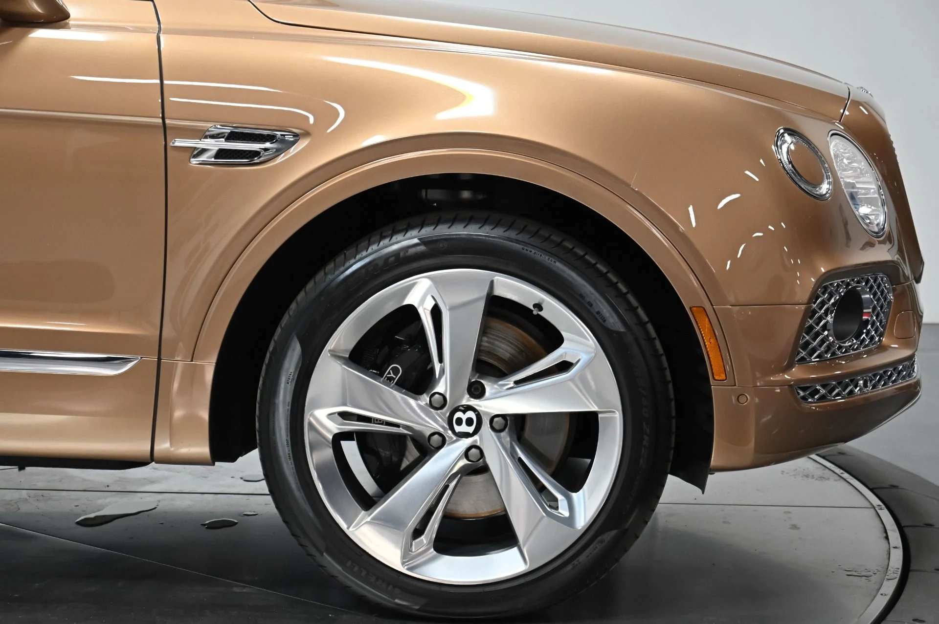 mph052_829406732_Used_2017_Bentley_Bentayga_W12_1759876449_ed5c055f48