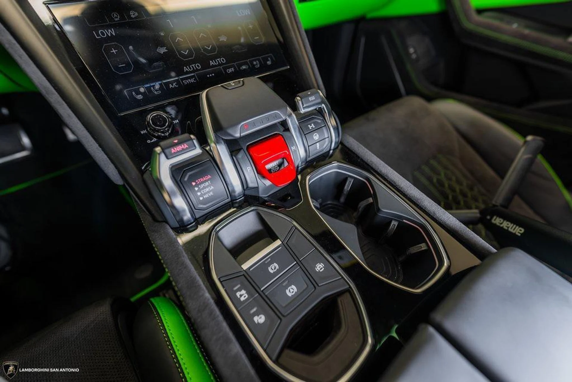 mph052_831826081_m_Hv_Aqq_A_Li_TJJKG_5cfjba_L_Tk9_2_E_5c0371d5ba