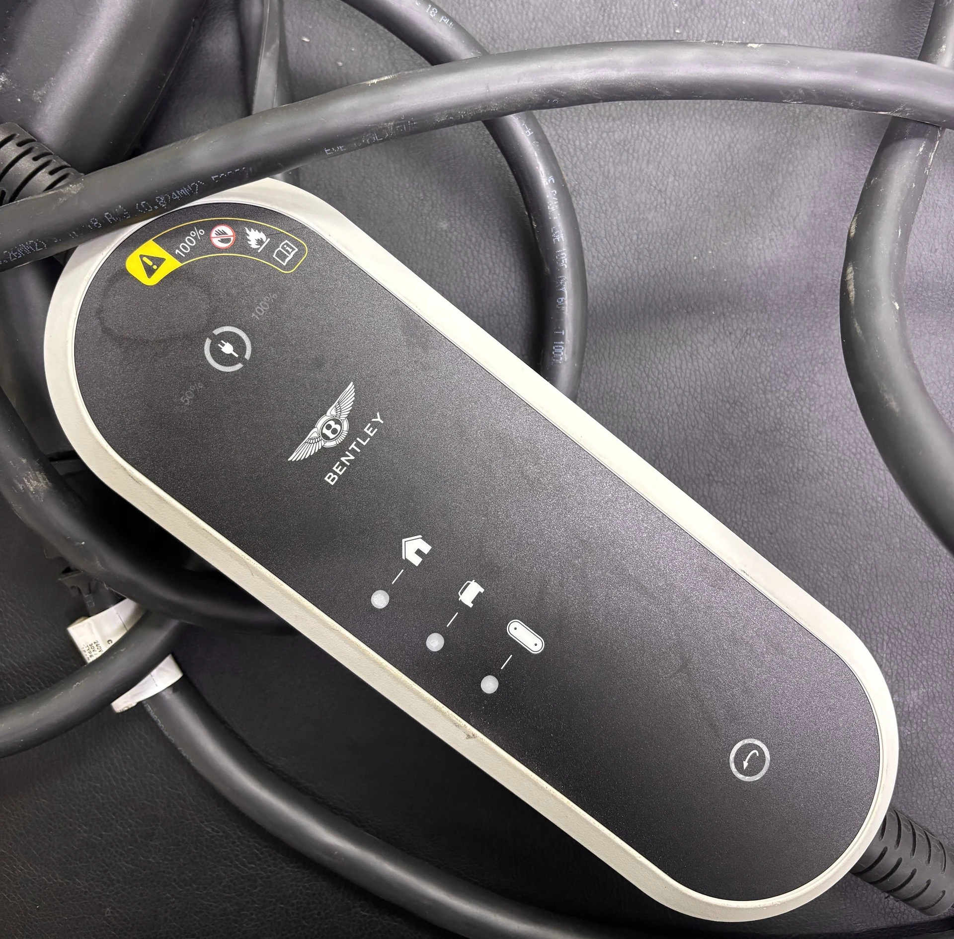 mph052_836909709_ff289bb6e30b3e22befd8c21cb91fe9dx_e303f9dd18