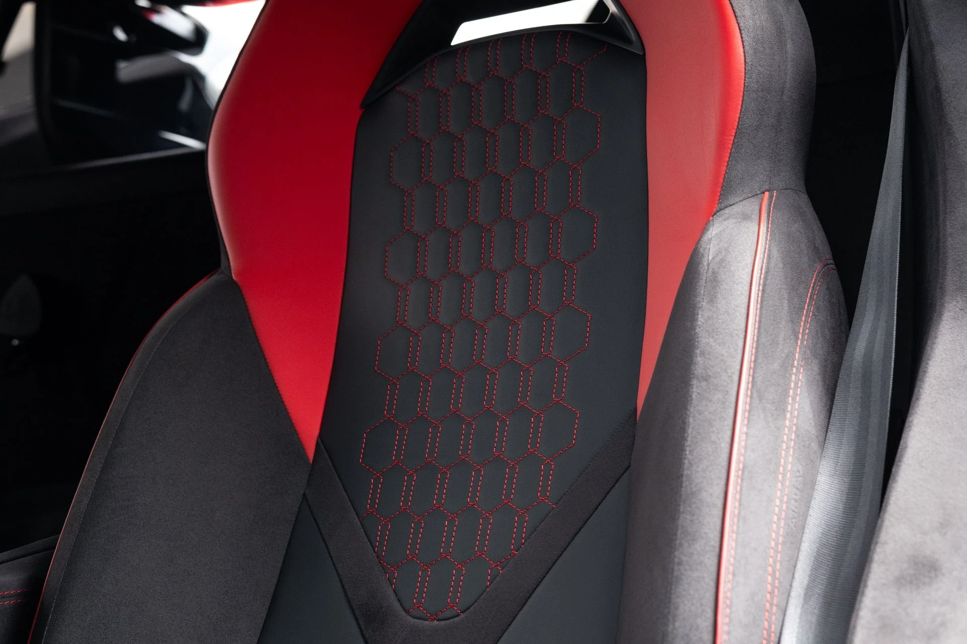 mph052_847278524_Used_2024_Lamborghini_Revuelto_1778880537_aae34a9675