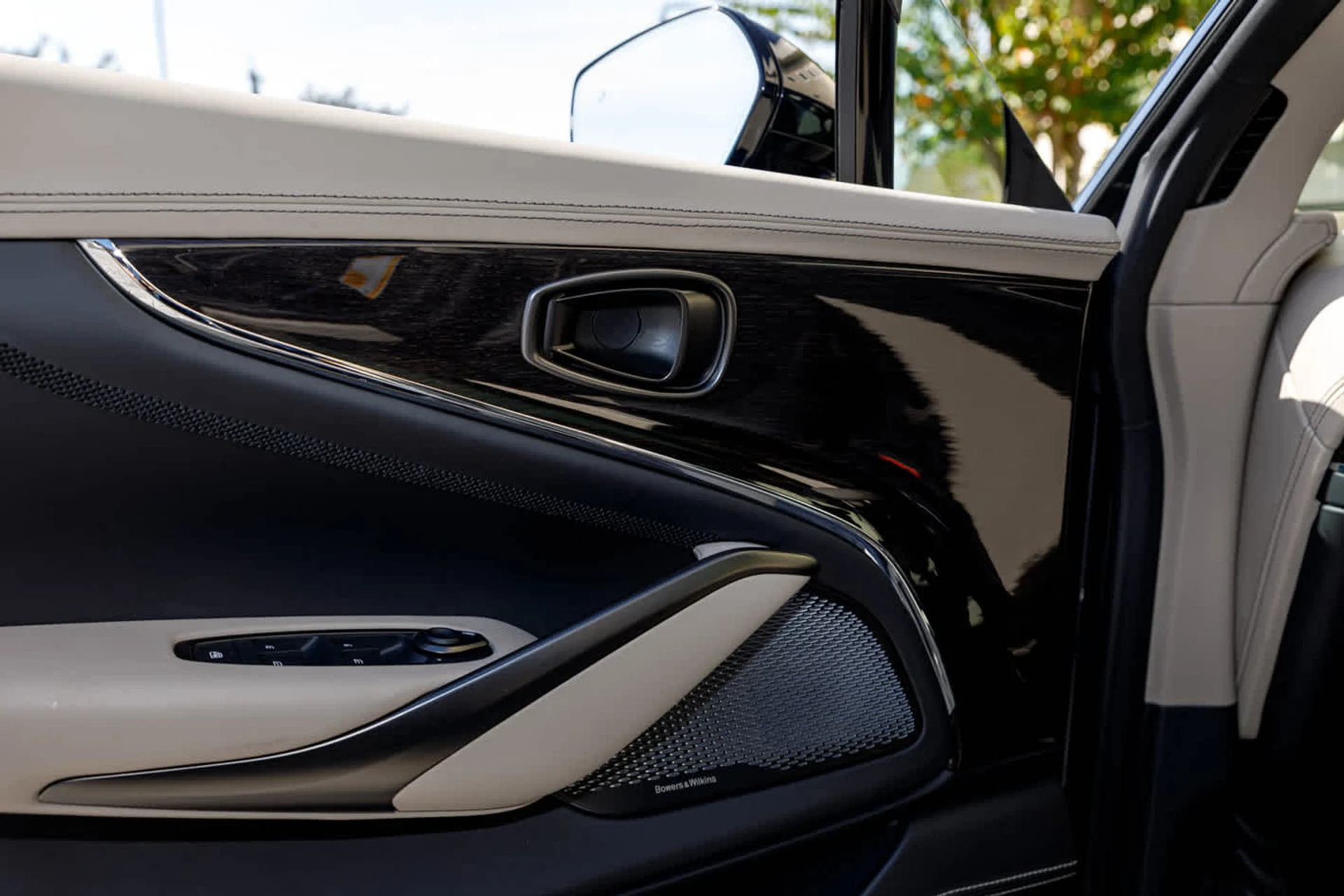 mph052_848373057_53_6b5fd2056c