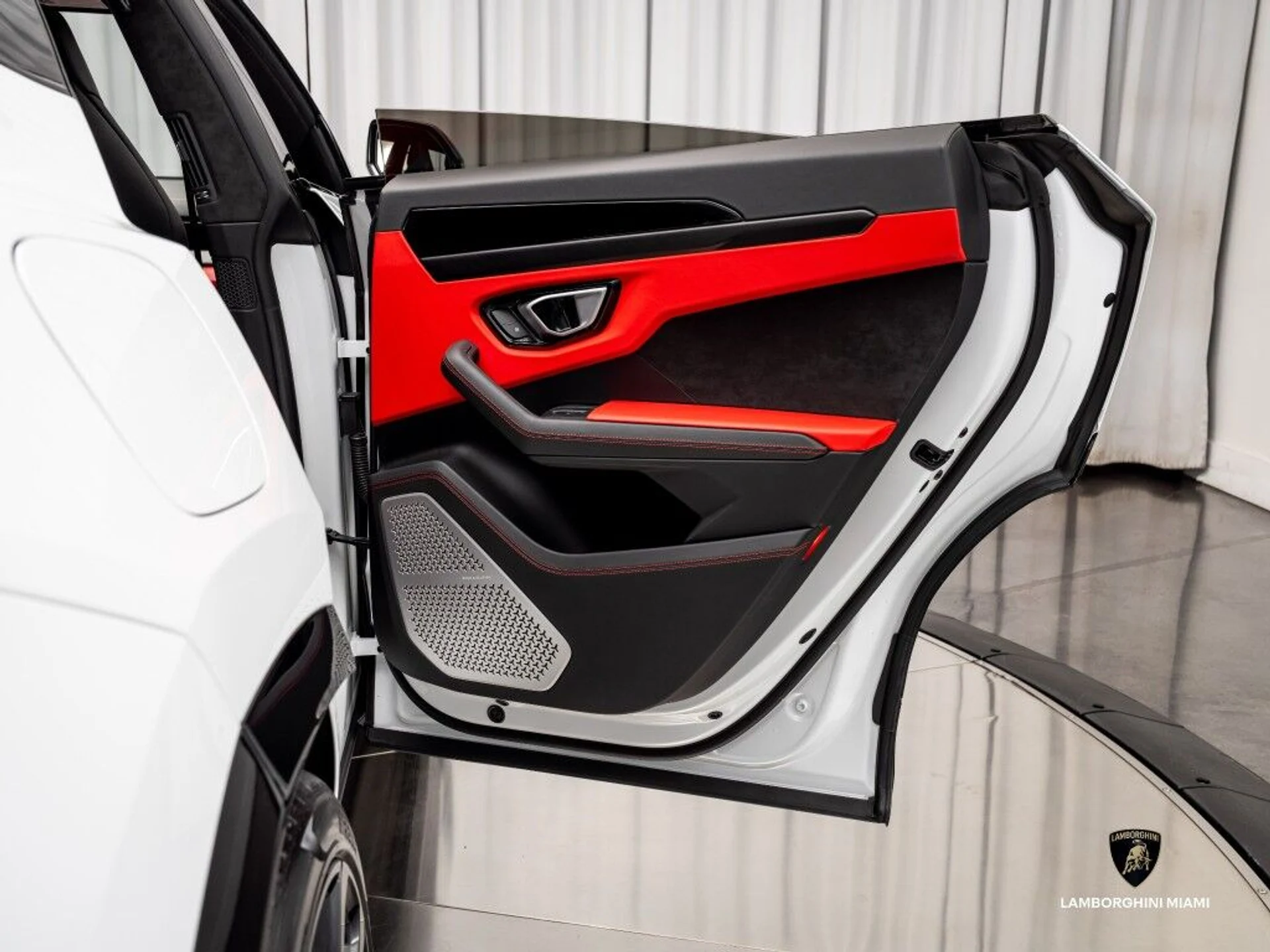 mph052_878940638_b8509946d86689d7b4da15c8cebc6732_53d0464030