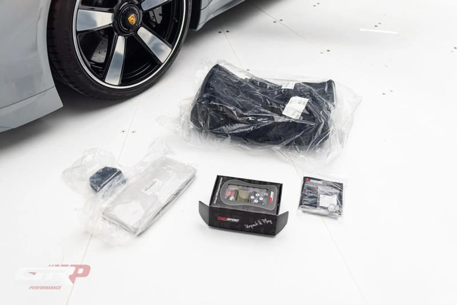 mph052_886958987_949988_B6_046_C_419_A_A371_D5589913_F2_E6_480f14d578