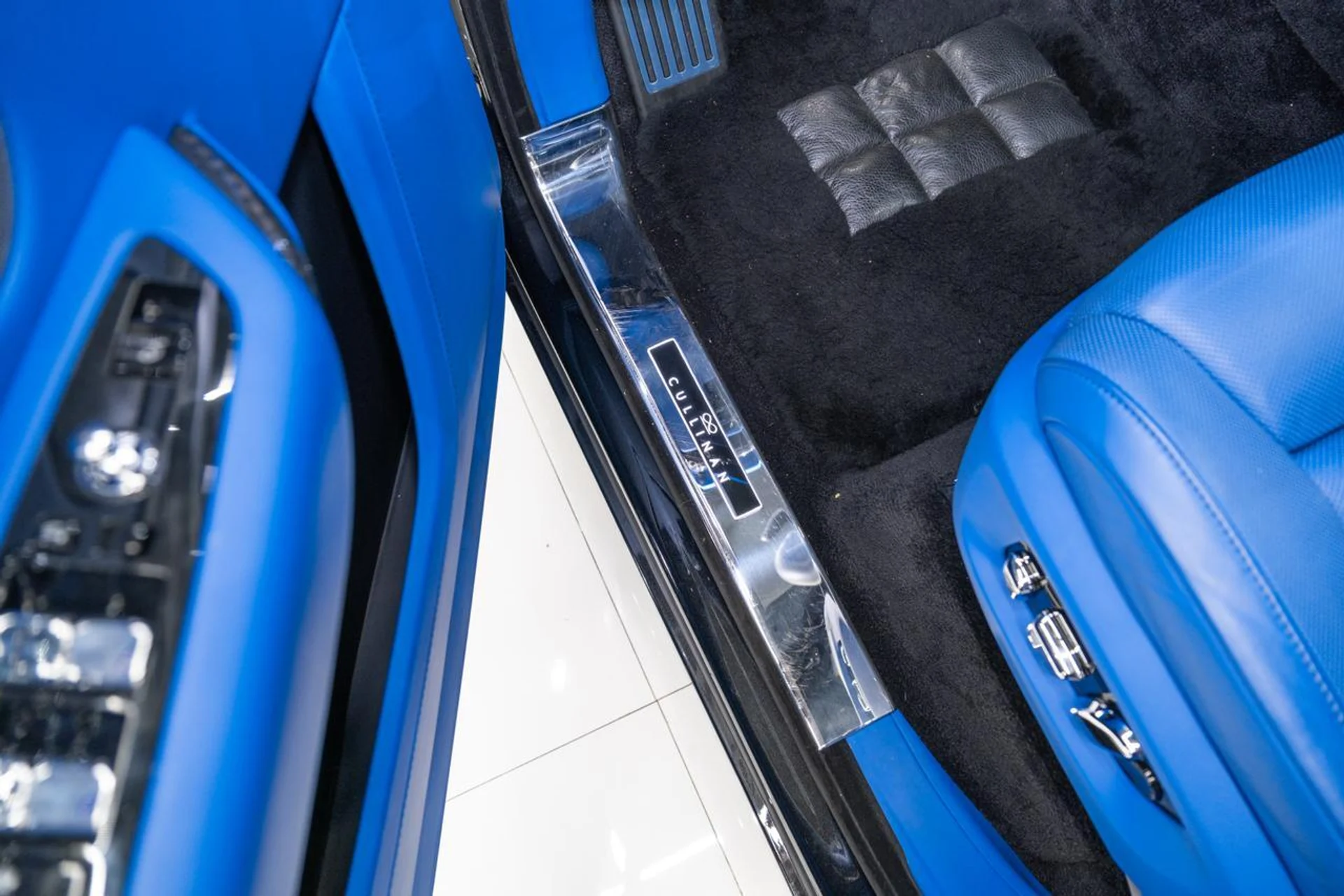 mph052_894572102_15a829db66ddcc07258e1fed1cdd3b91_5b40f15e15