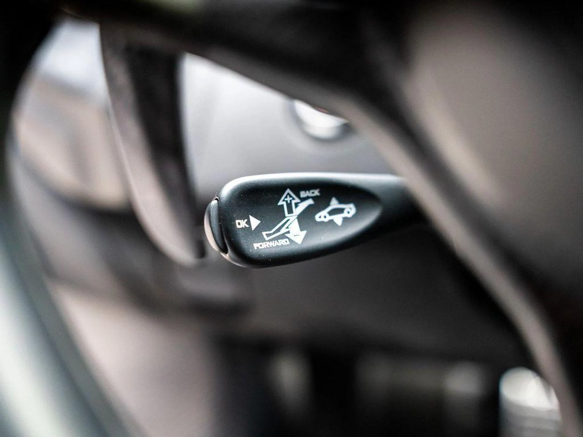 mph052_899960494_gu_X51_FYP_Wg_Dr_W8_K_Xta_Gv_V36l_J8_A_11ffde9bc5