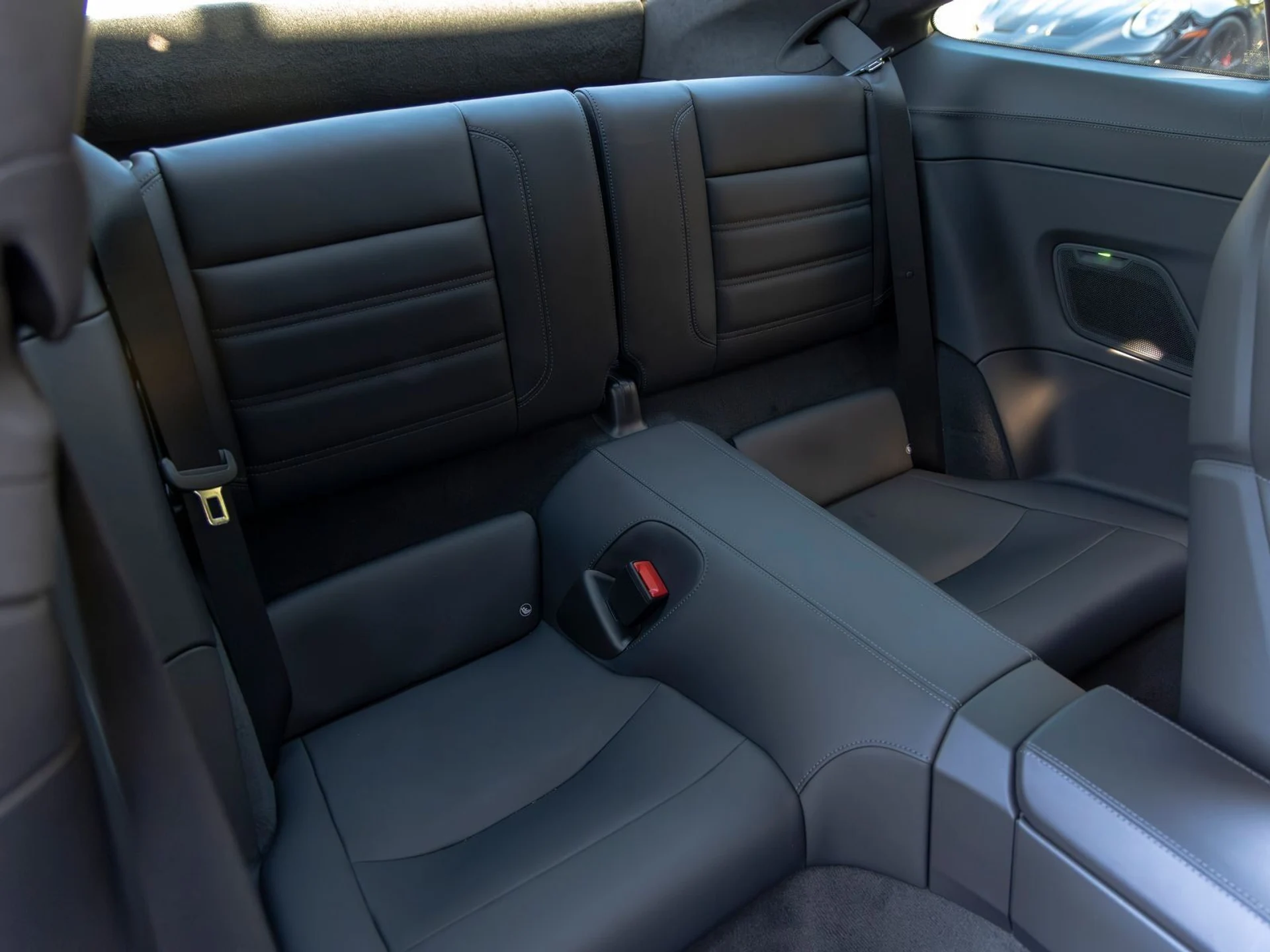 mph052_914971819_53_4b1e2525e1