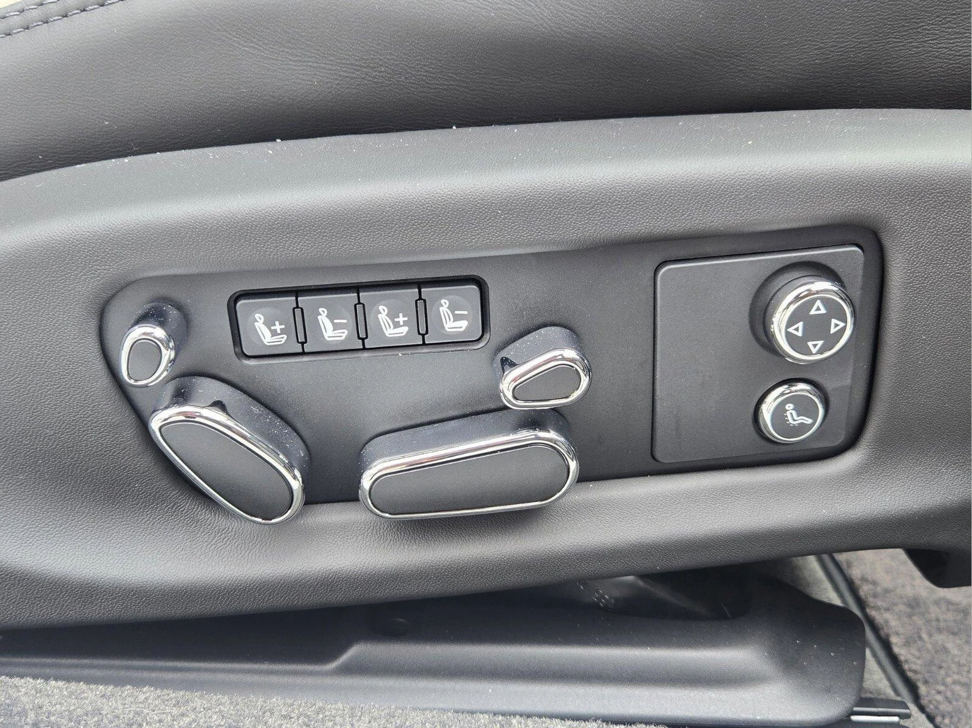 mph052_917621337_ae40b5628b61a5be9541e7e4776f3f94x_263c73fdba